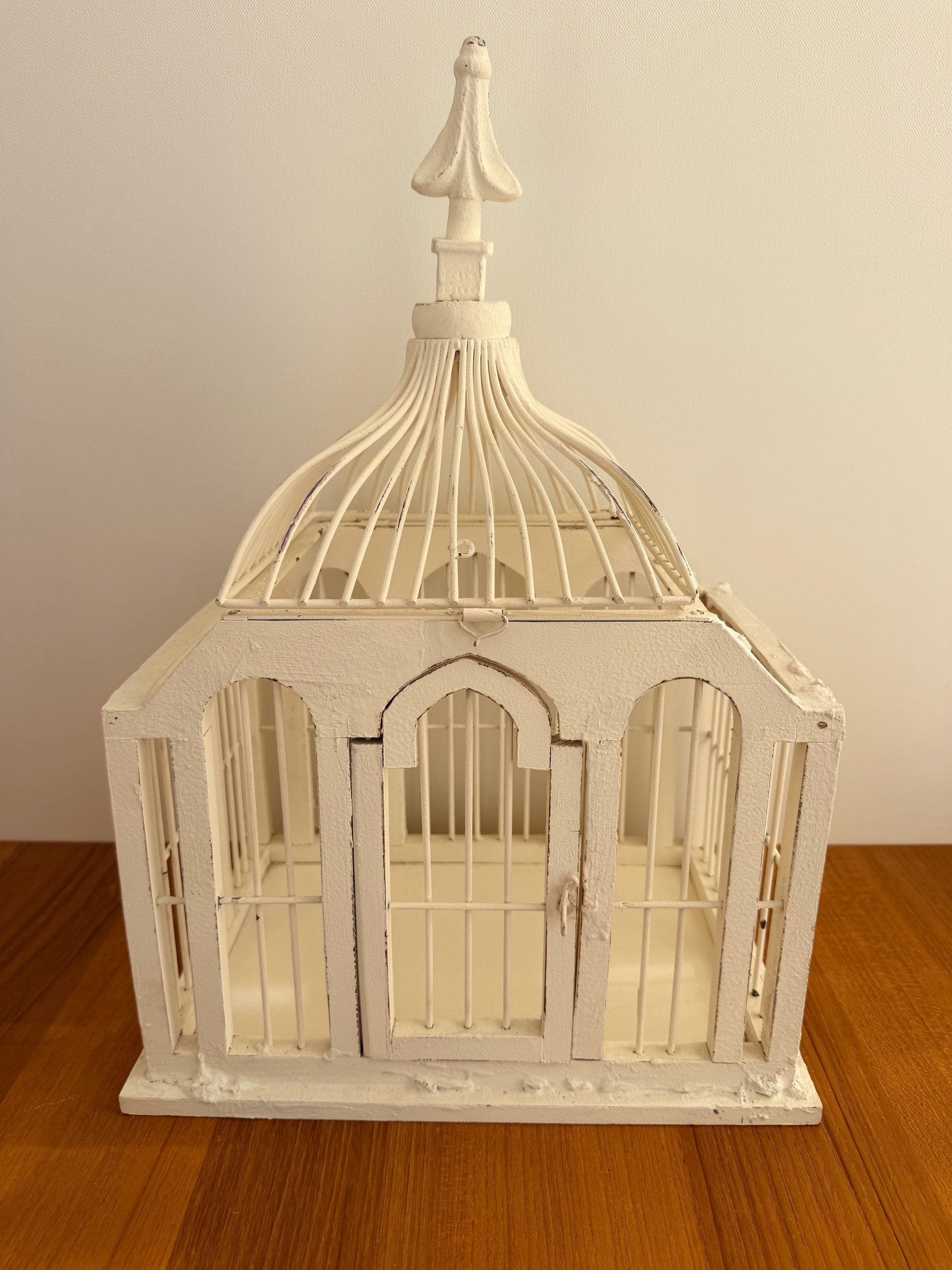 white rustic bird carve