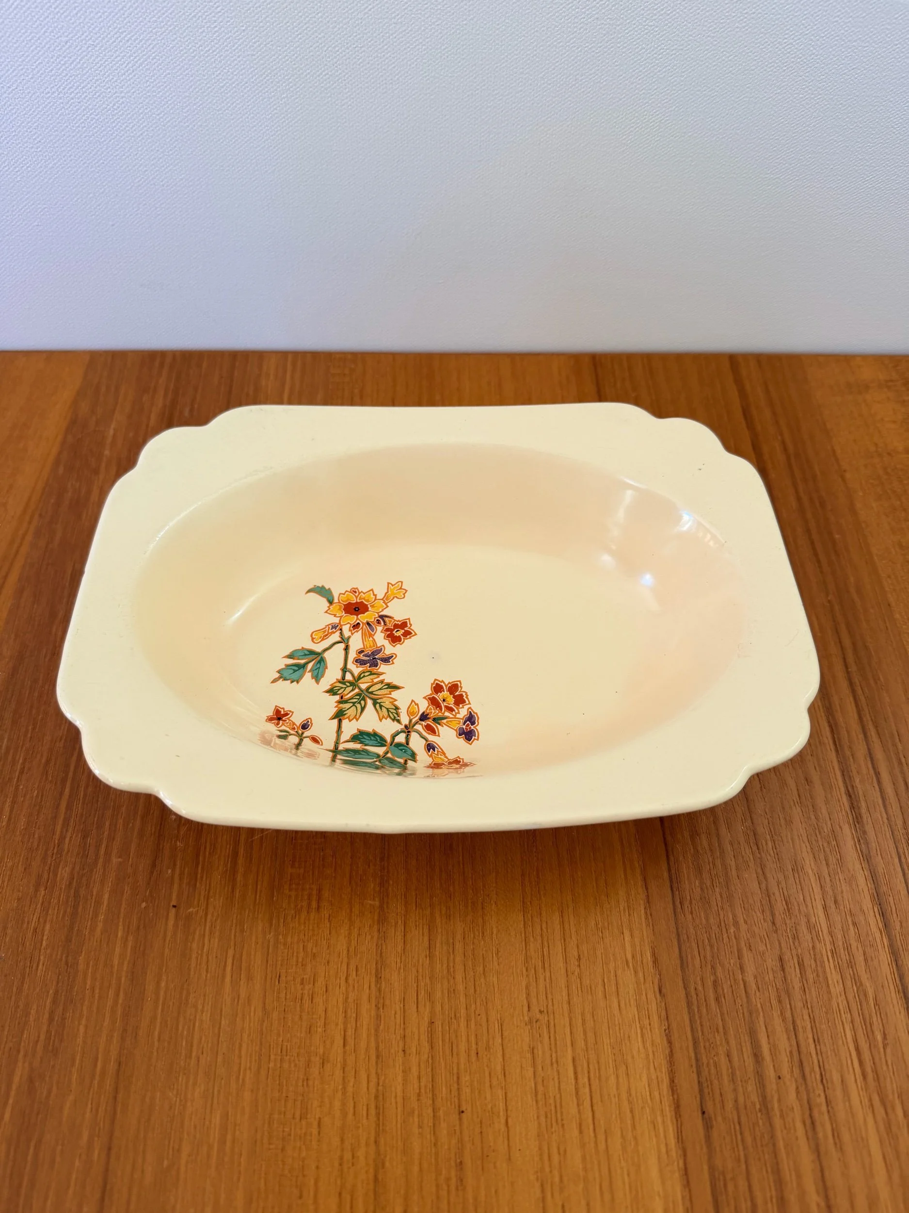 homer laughlin cream serving dish