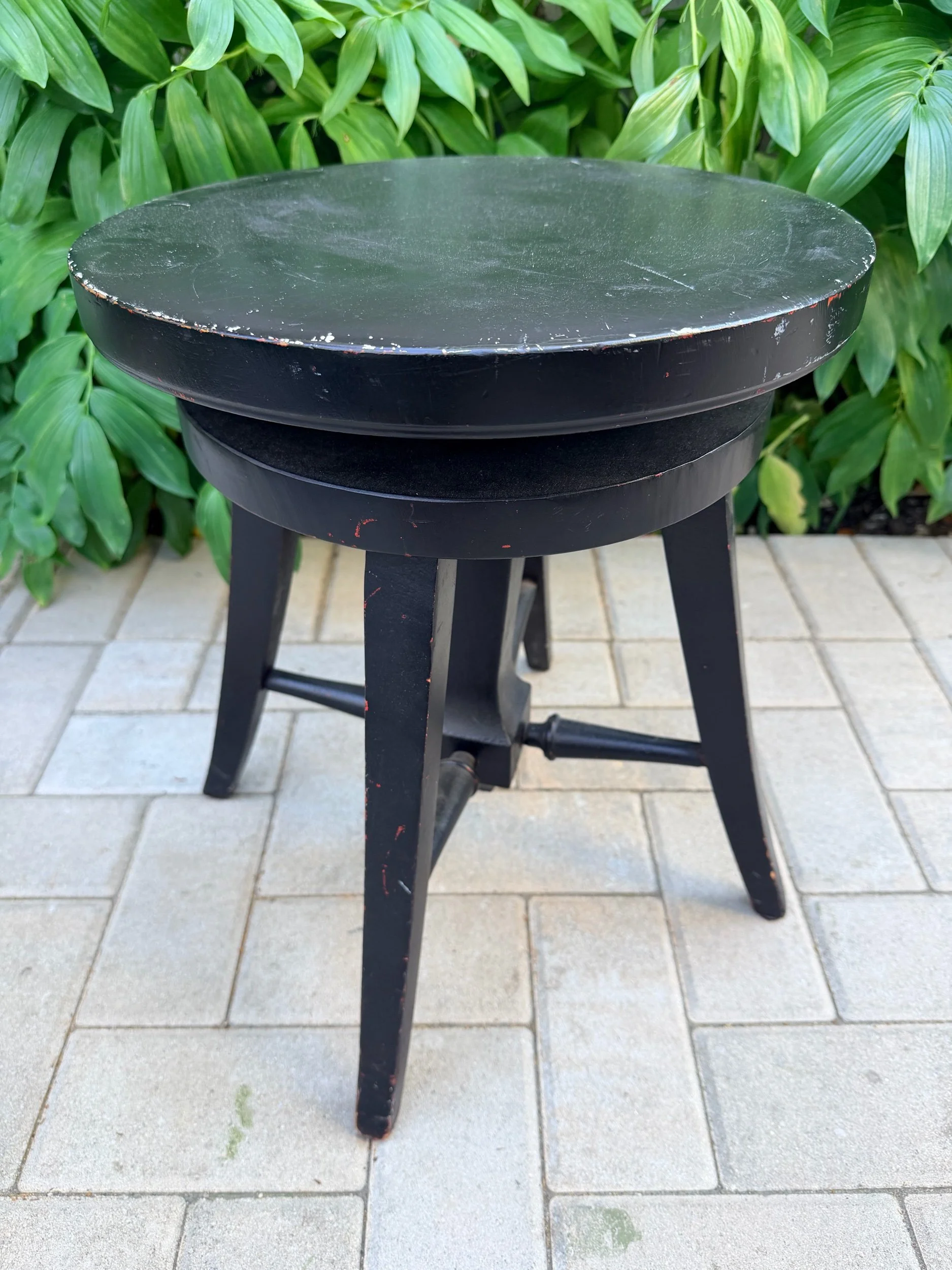 adjustable height piano stool