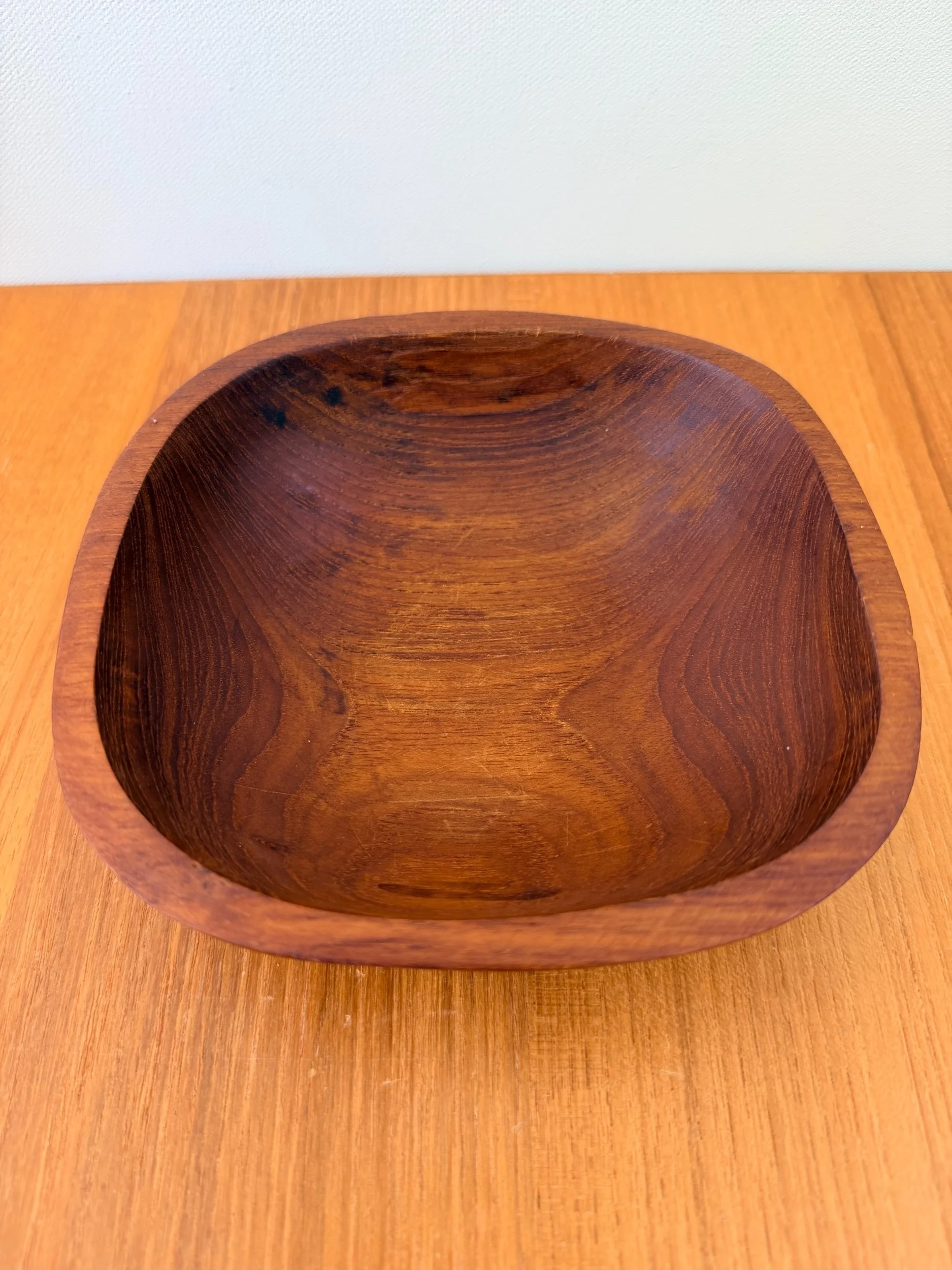 square wood bowl
