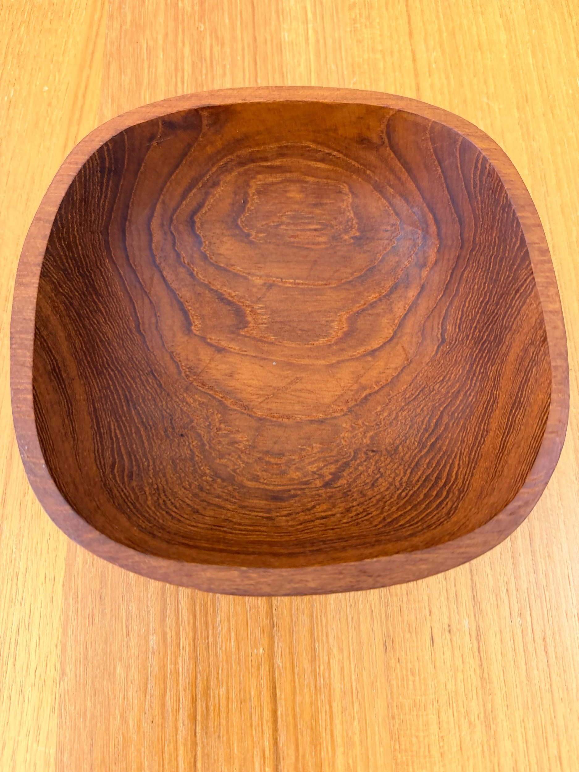 square wood bowl