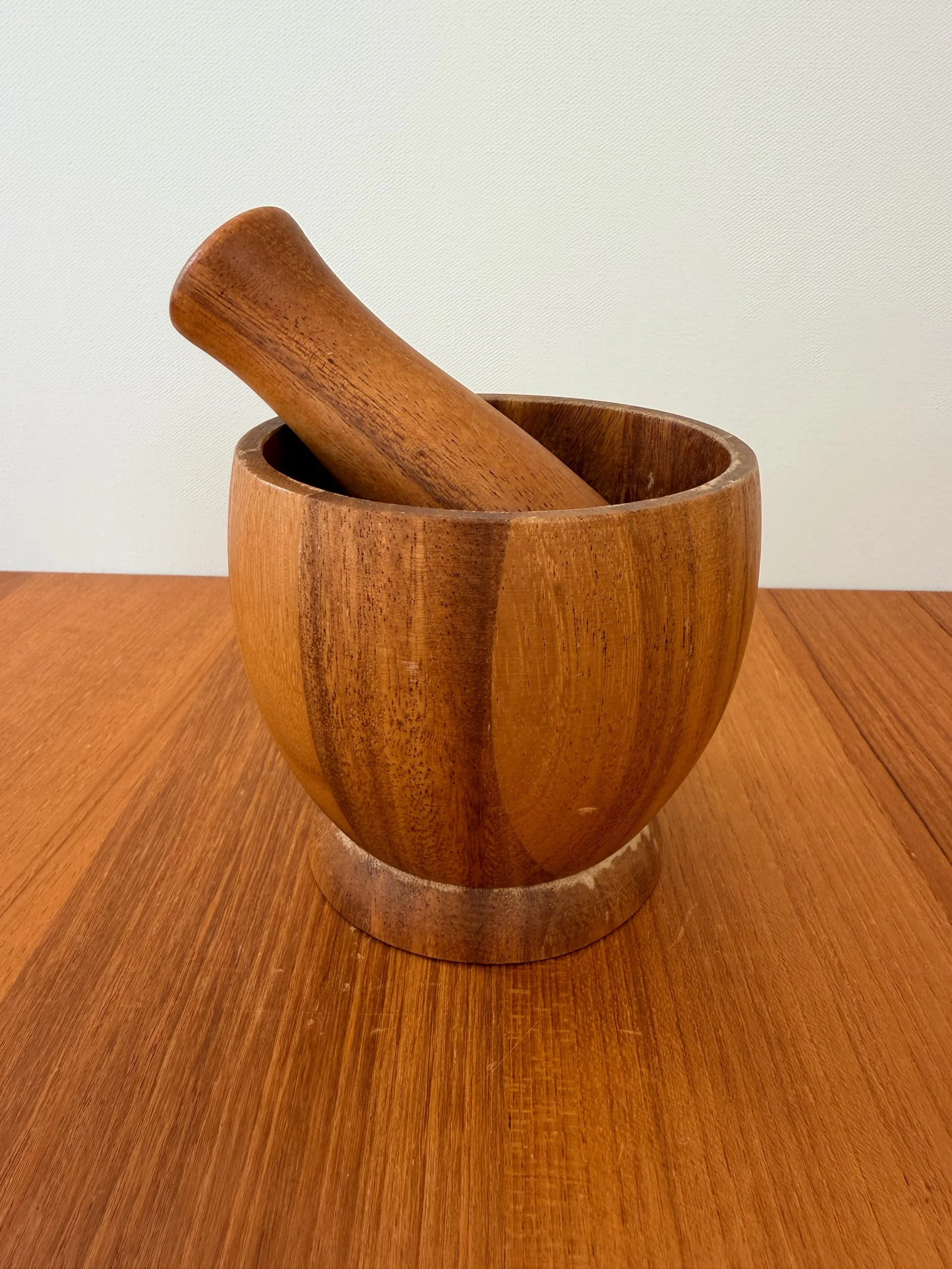 wood mortar & pestle