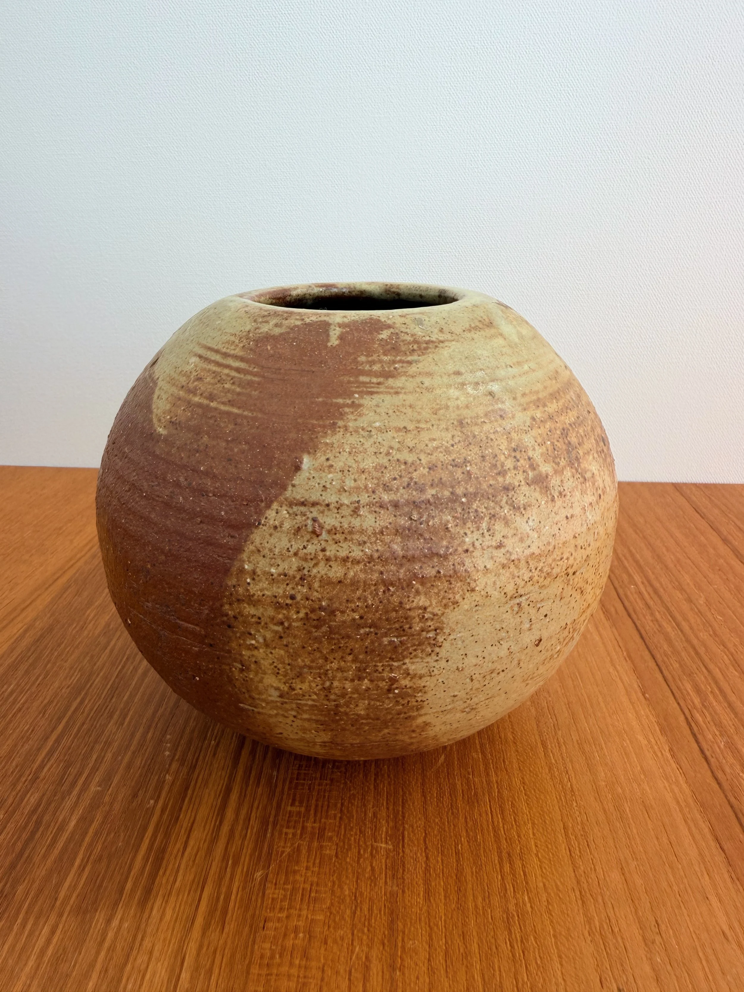 tan / brown handmade pottery case