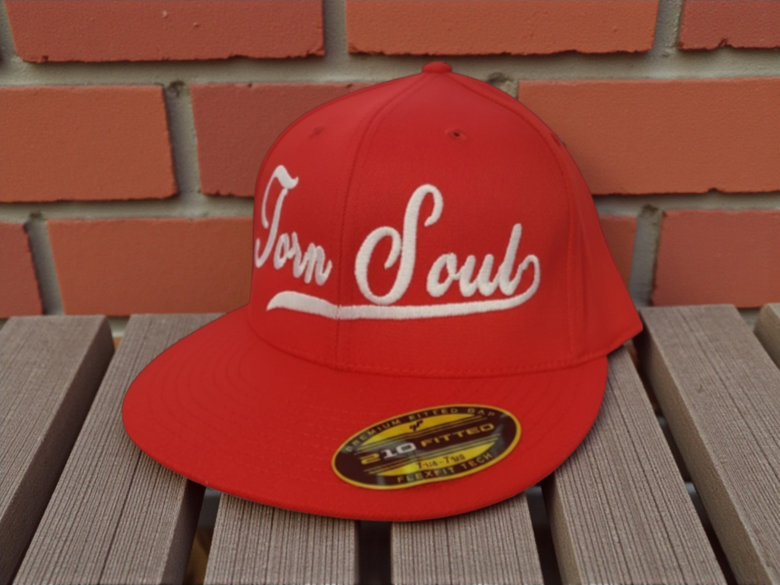 AMERICANA FITTED CAP