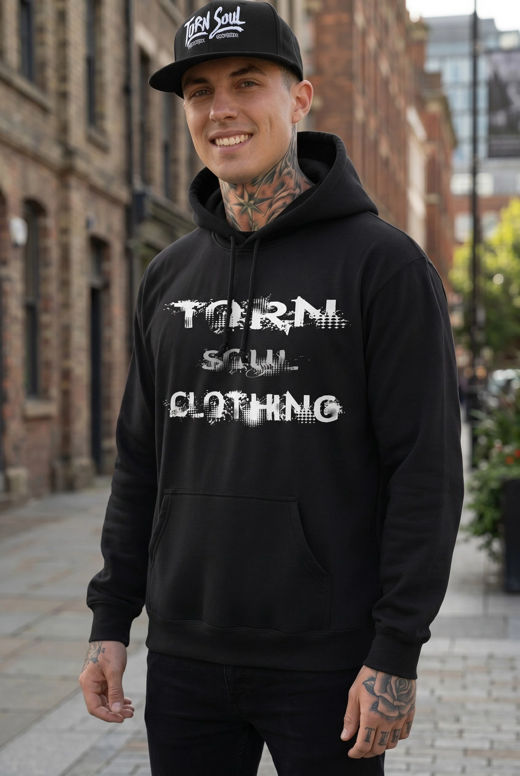 PARADOX HOODED PULLOVER