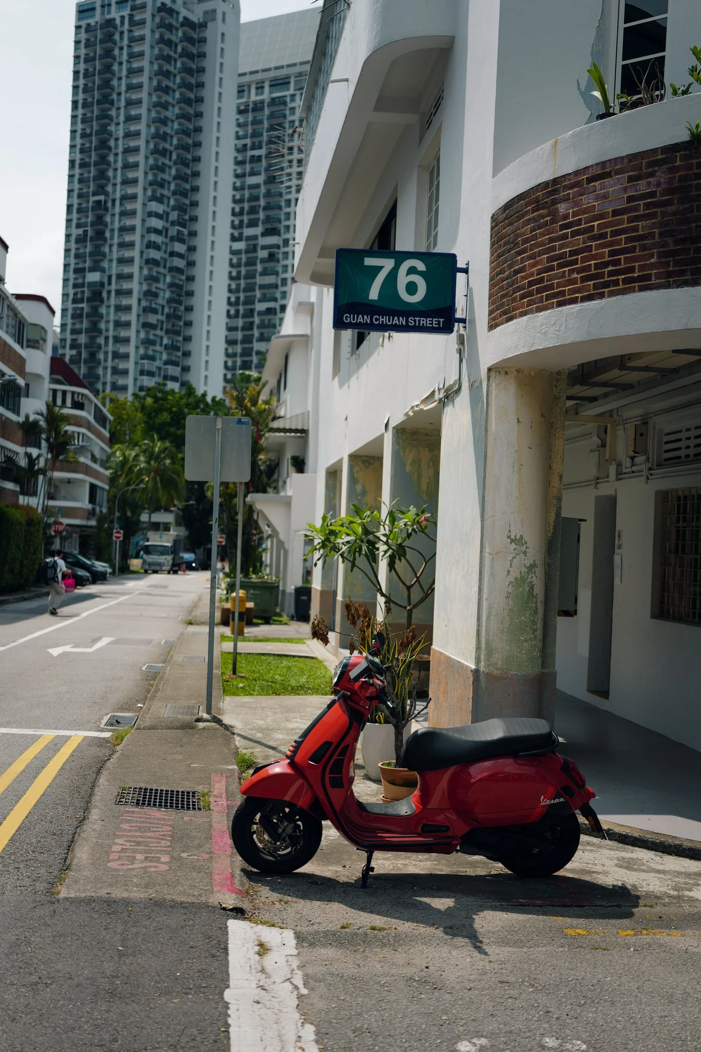 Leica Q3 43 Singapore_Tiong Bahru-29.jpg