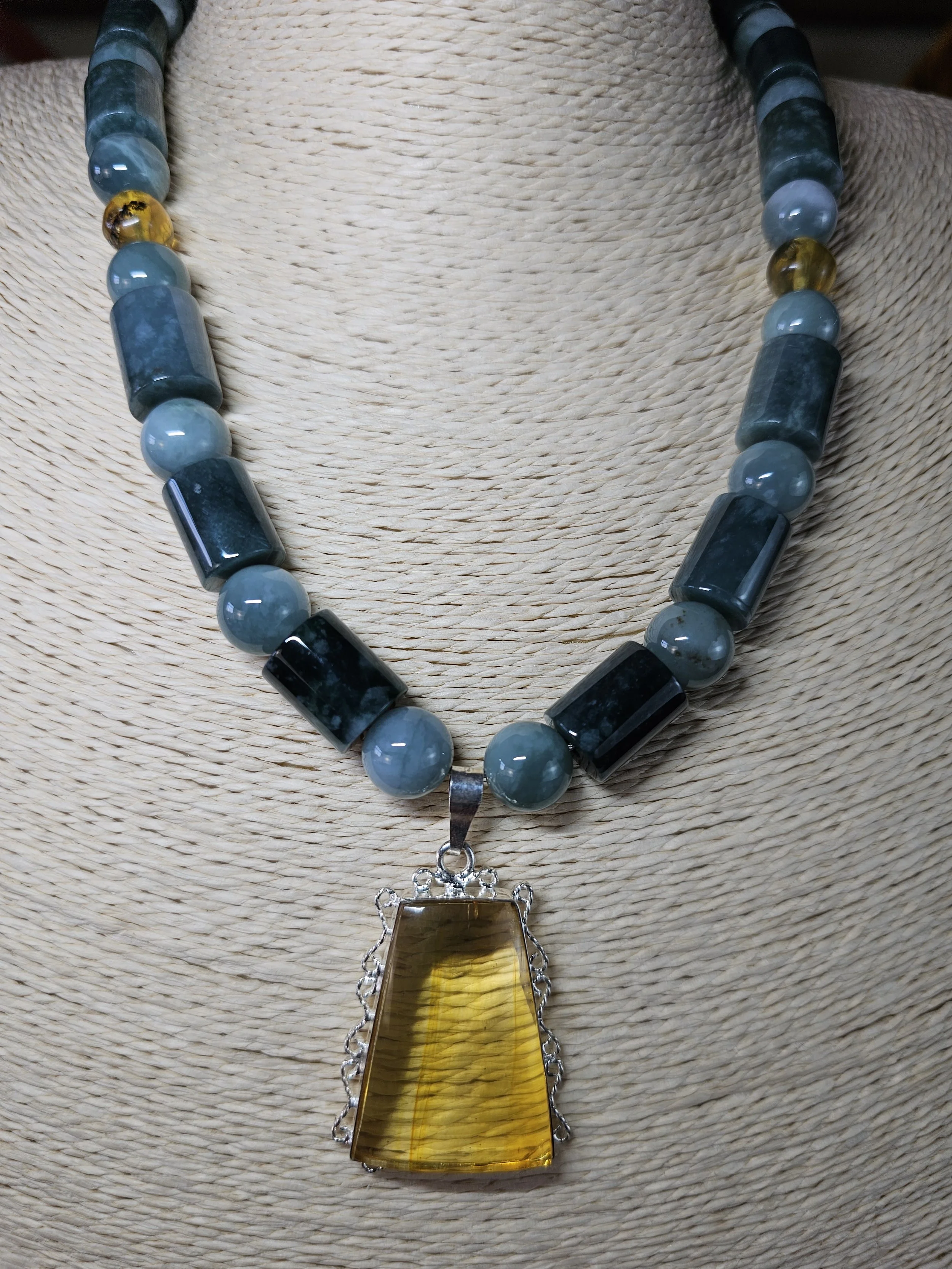 guatemalan-jade-amber-bead-imperial-jade-triangle-pendant-necklace-front_f2zlsv.jpg
