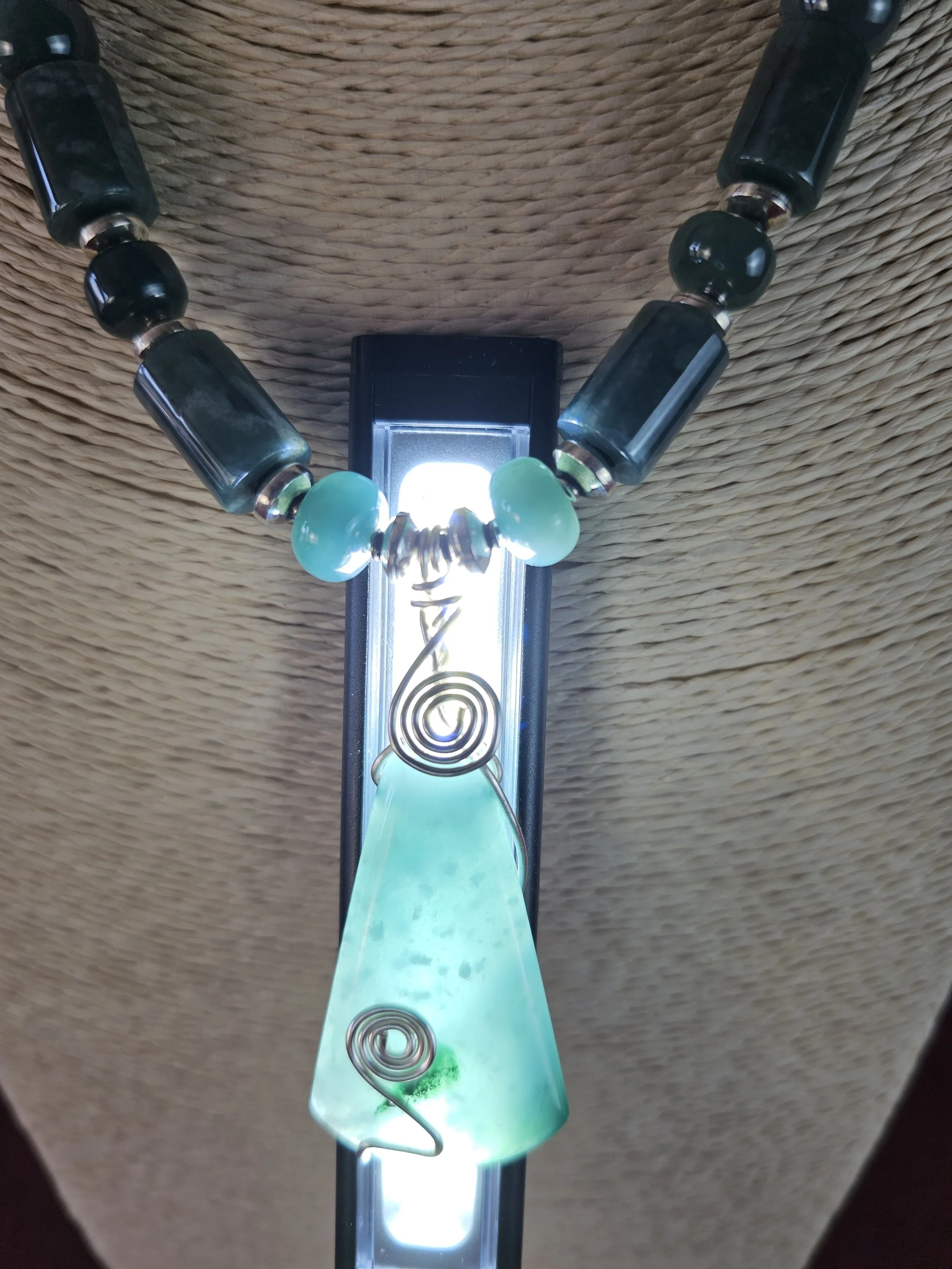 guatemalan-jade-opalite-bead-labradorite-silver-pendant-necklace-uv_moalaz.jpg