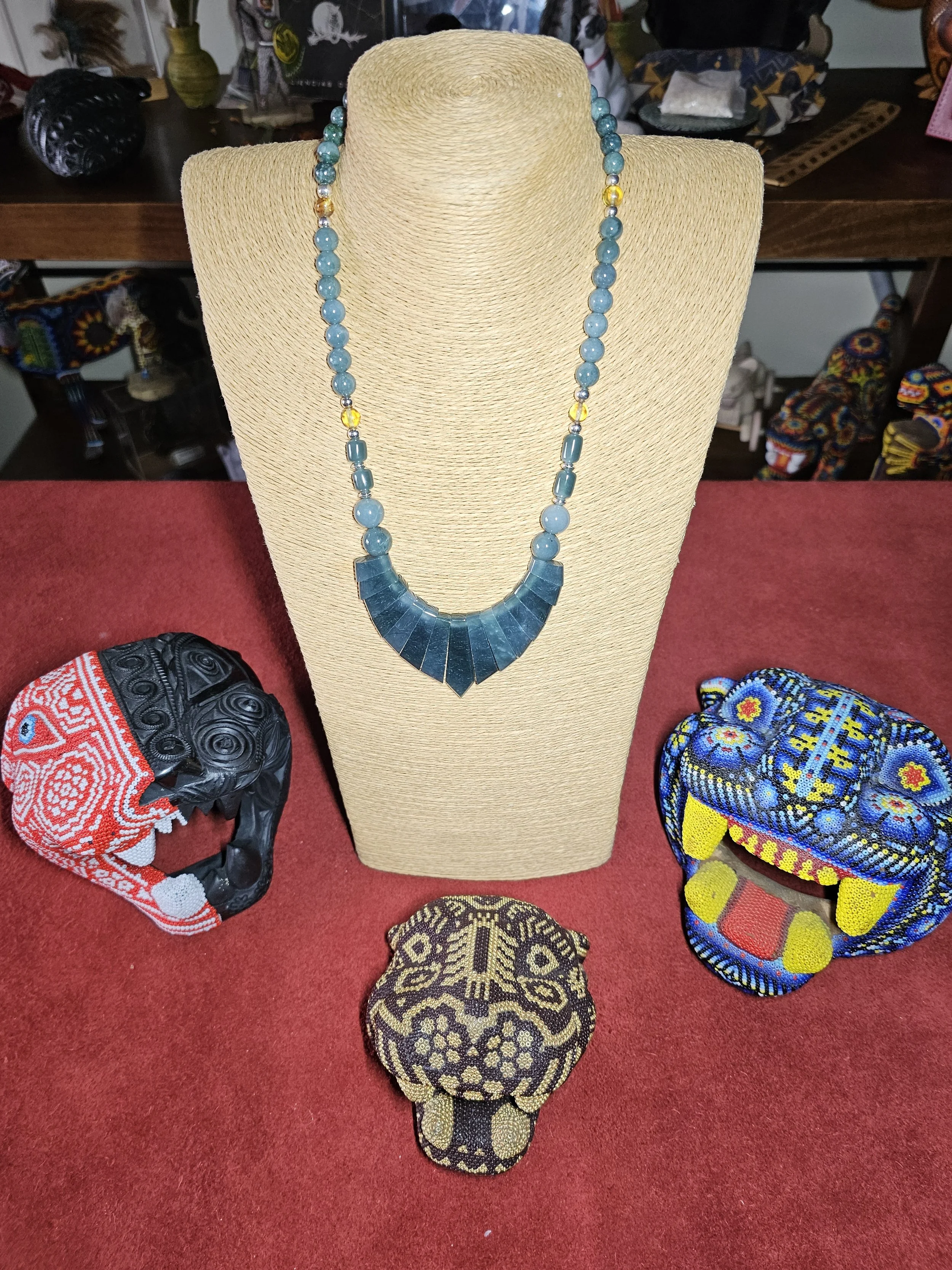 guatemalita-jade-mixed-bead-imperial-jade-oval-wire-pendant-necklace-front_jjcy1n.jpg