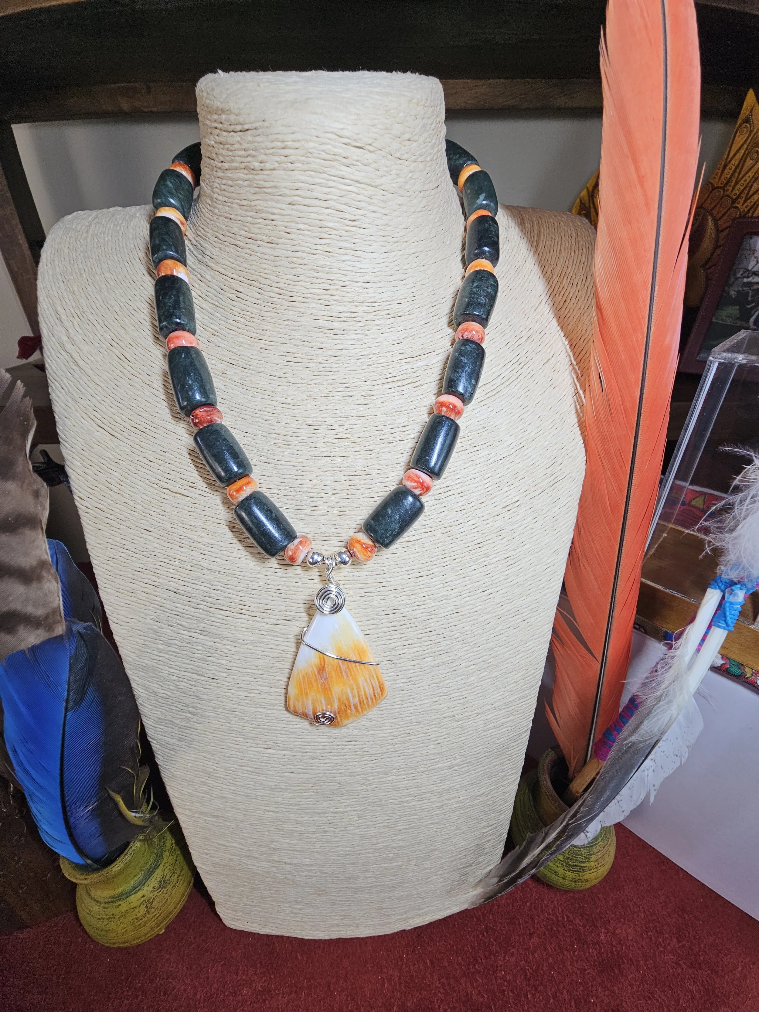 dark-jade-tube-orange-jade-bead-spiny-oyster-shell-trapezoid-pendant-necklace-close_acmgfc.jpg