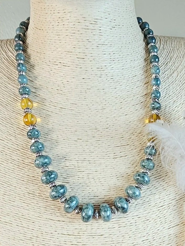 Oval+Jaguar+Jade+Beaded+Necklace+with+Amber+2.jpg