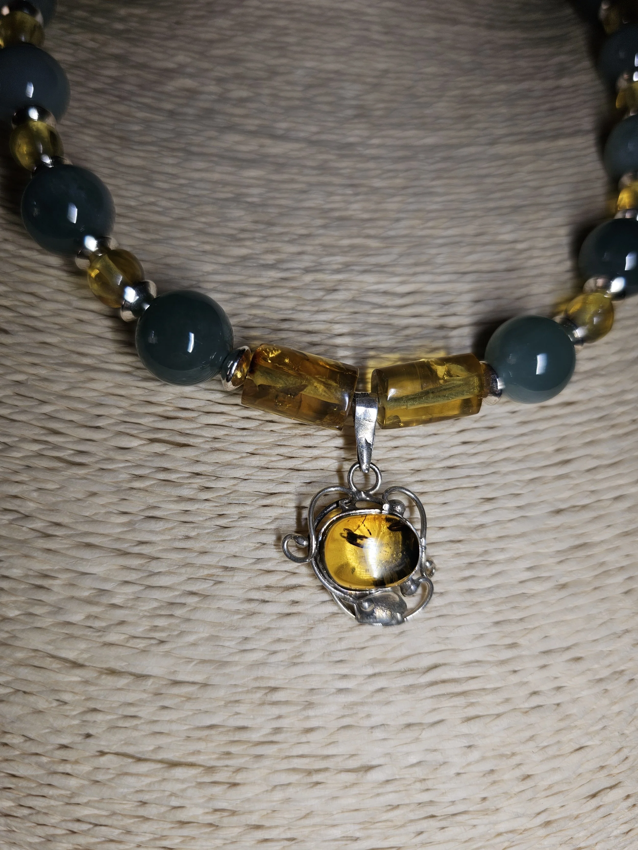 amber prehistoric claw pendant 4.jpg