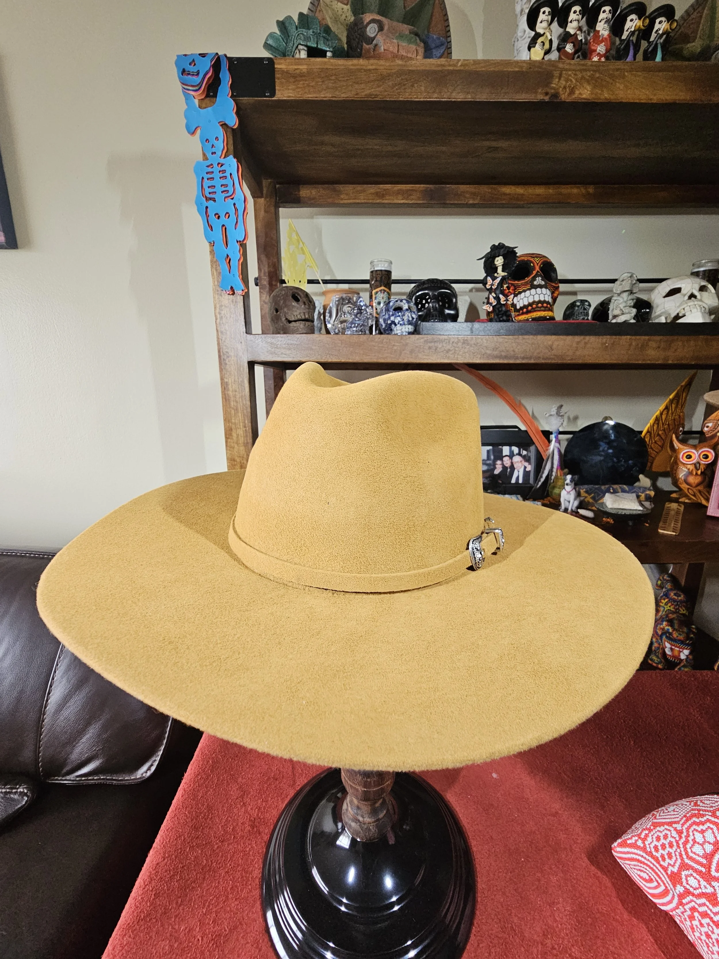 Light Brown Wool Hat / Sombrero de Lana Cafe Claro
