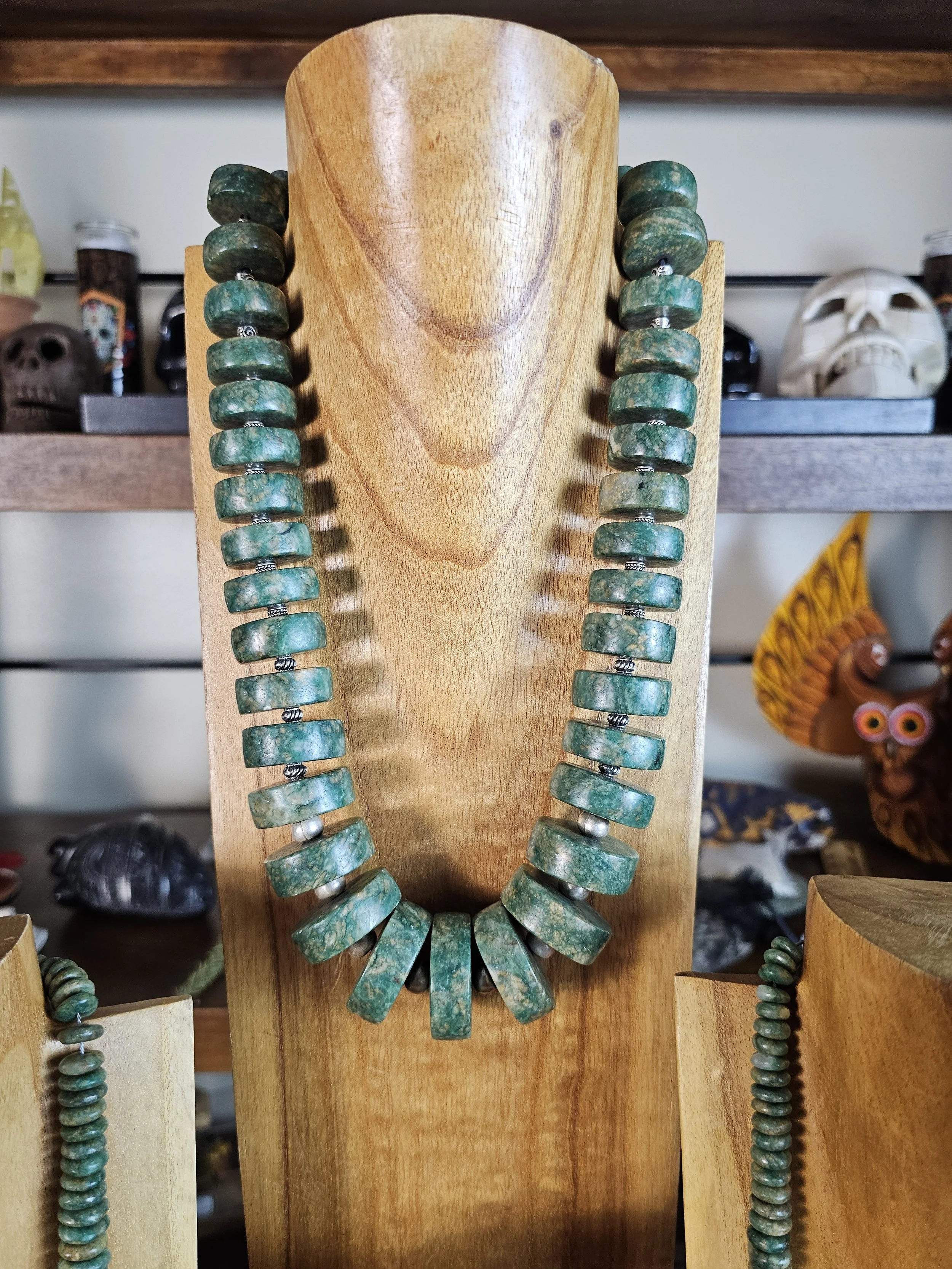 giant-guatemalita-jade-disc-necklace-chalchihuitl-silver 3.jpg