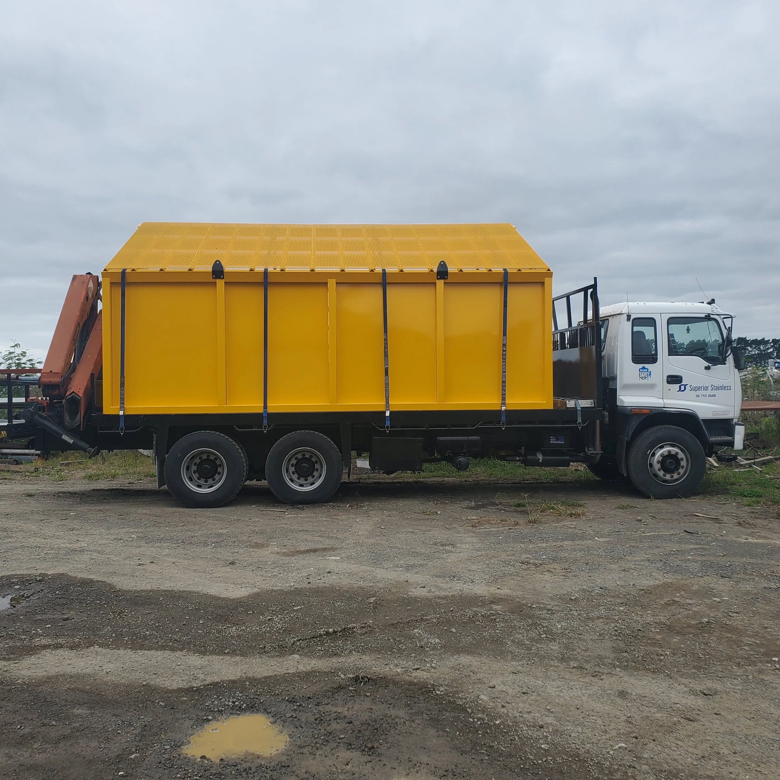 Superior Engineering Group - inclined fertiliser screener.