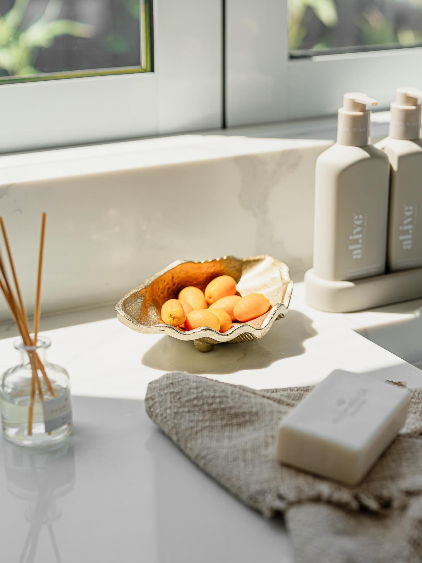 Home Reset 🤍

A one-day reset focused on bringing calm, clarity and a fresh sense of ease back into your home.

We declutter and organise key spaces &mdash; kitchens, pantries, bathrooms, wardrobes and family areas &mdash; with a focus on thoughtful