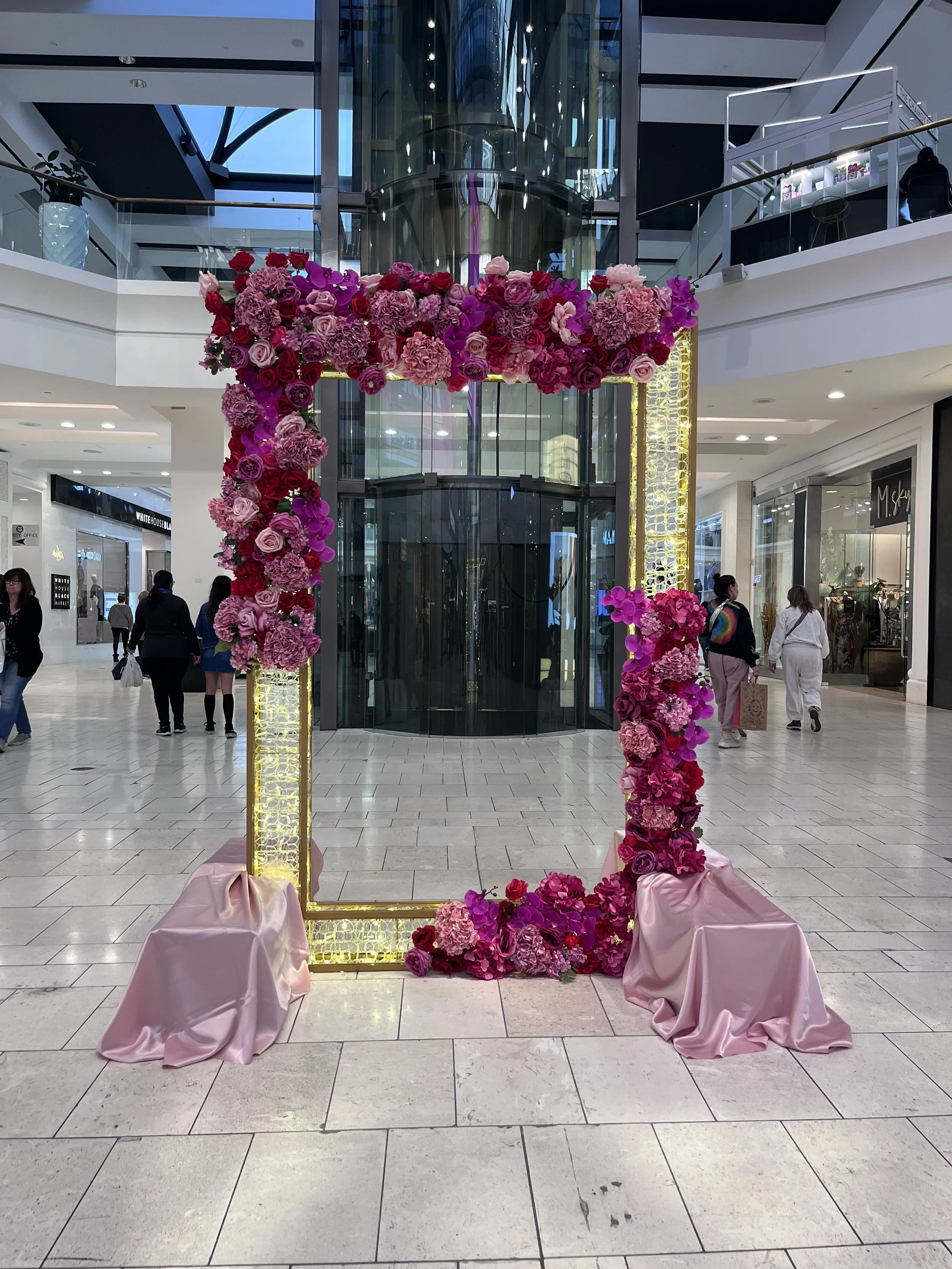 Westfield Fashion Square Valentine's .jpg
