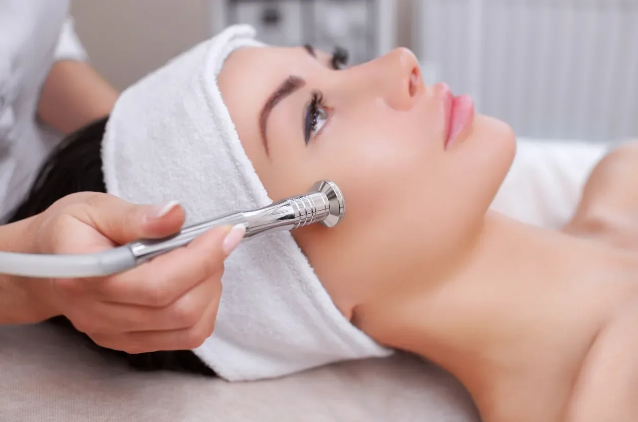 lumina-luxe-microneedle-treatment