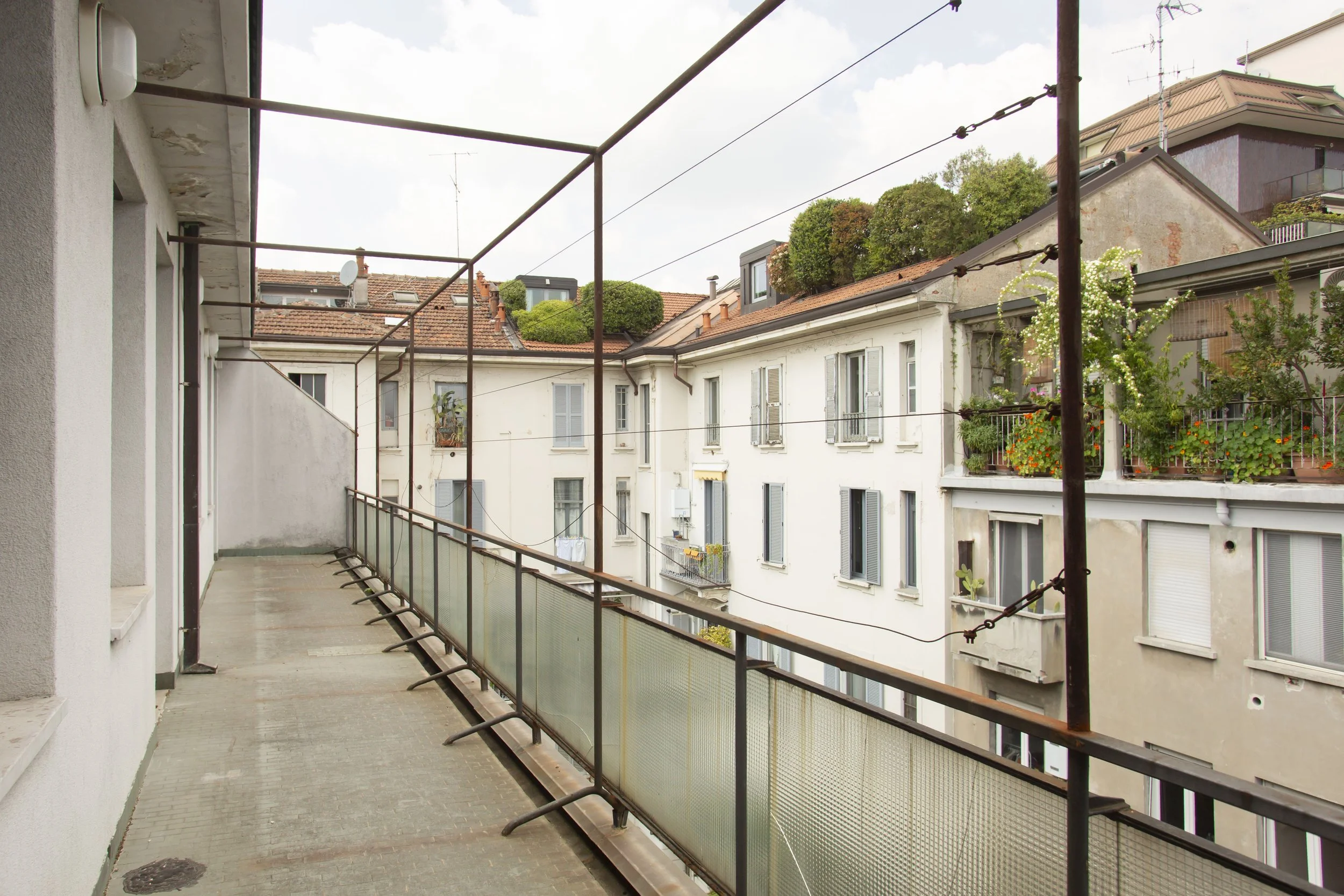 Balcone con affaccio su corte interna