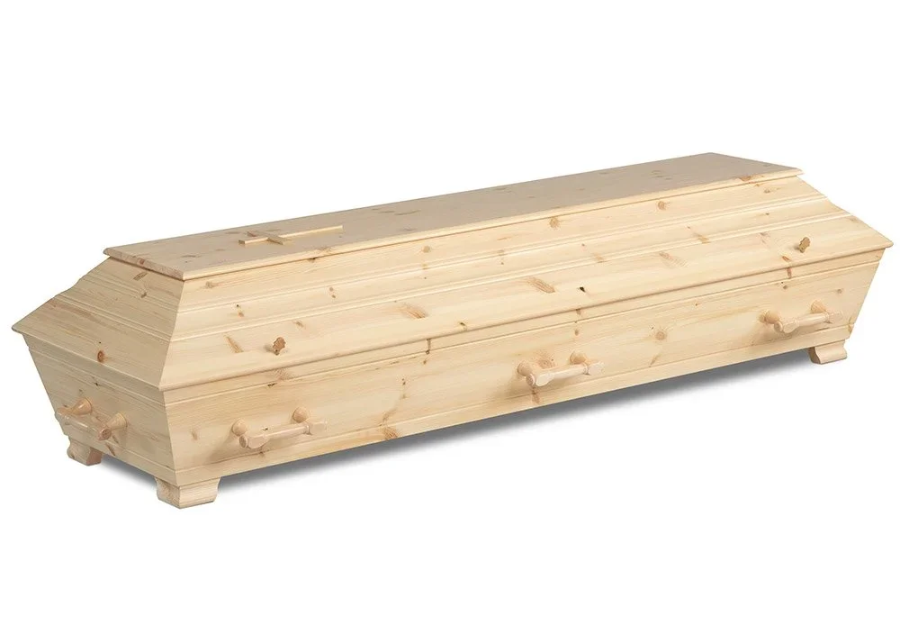 Enkel kiste i ubehandla furu med kross på loket