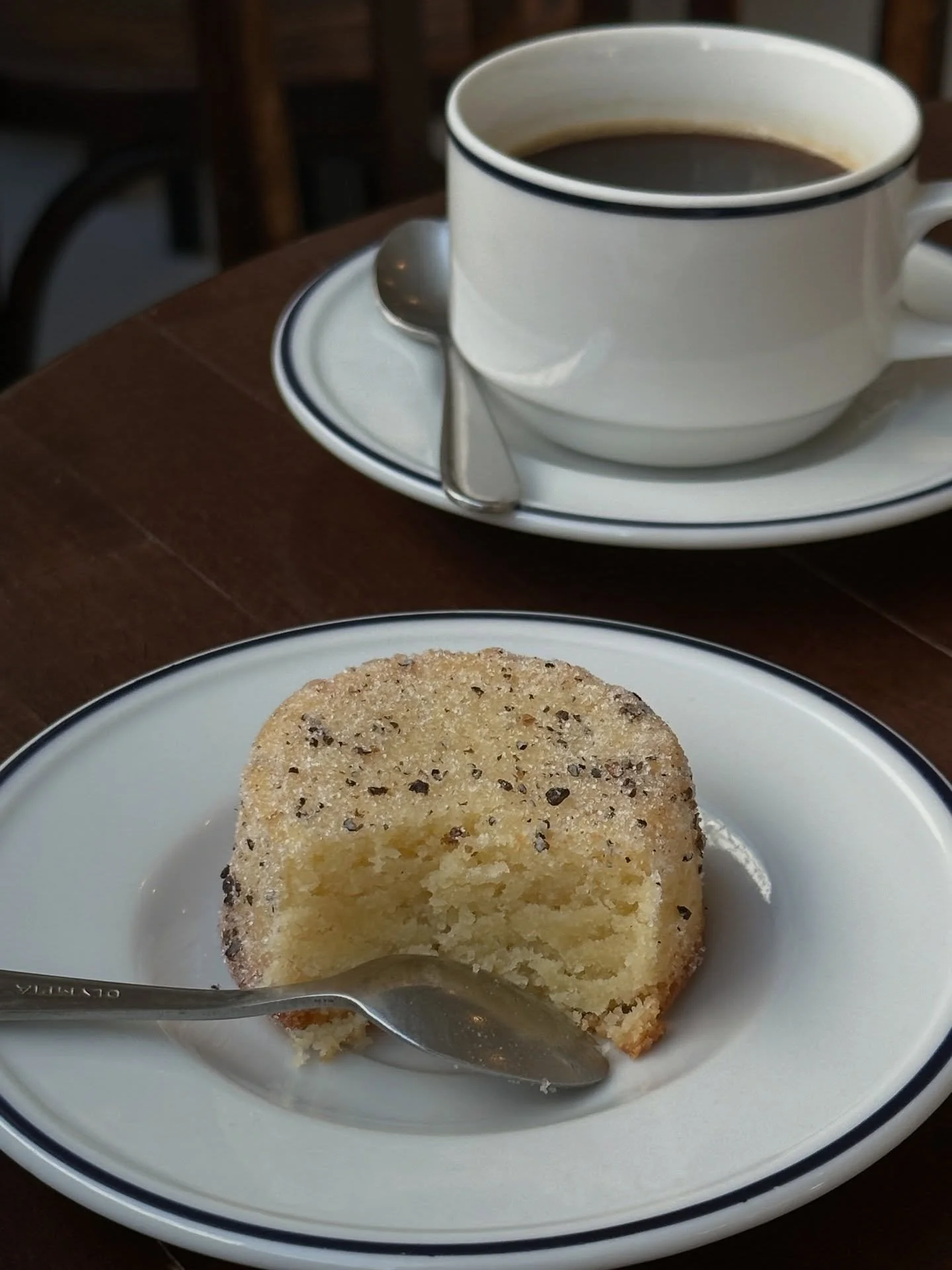 Intol&eacute;rante au gluten sauf au go&ucirc;ter

- 20e @cafebokbar librairie-caf&eacute; nordique
- 1er @irasshai.paris cantine japonaise
- 3e @parispartisancafe caf&eacute; artisanal 
- 1er @bigshotcoffee.paris caf&eacute; de sp&eacute;cialit&eacu