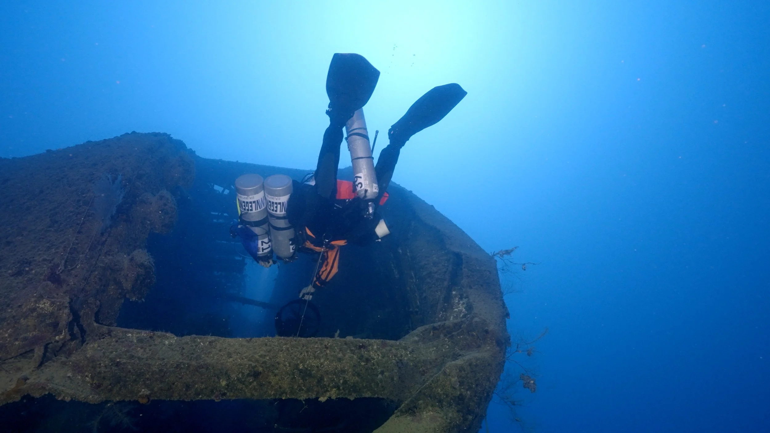 Al Qamar_Red Sea_Sameh Sokar_MV Legends 4.jpg