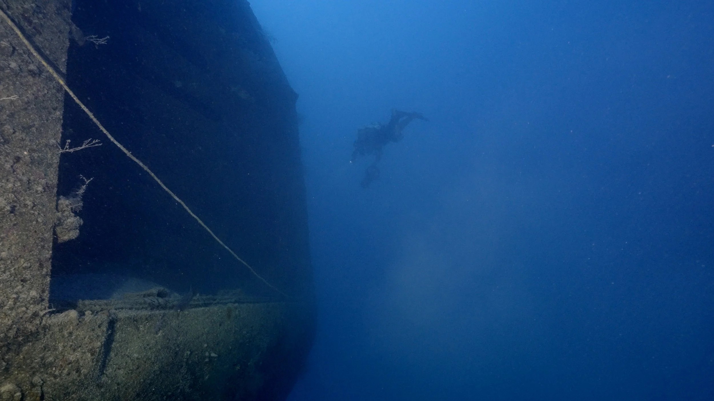 Al Qamar_Red Sea_Sameh Sokar_MV Legends 3.jpg