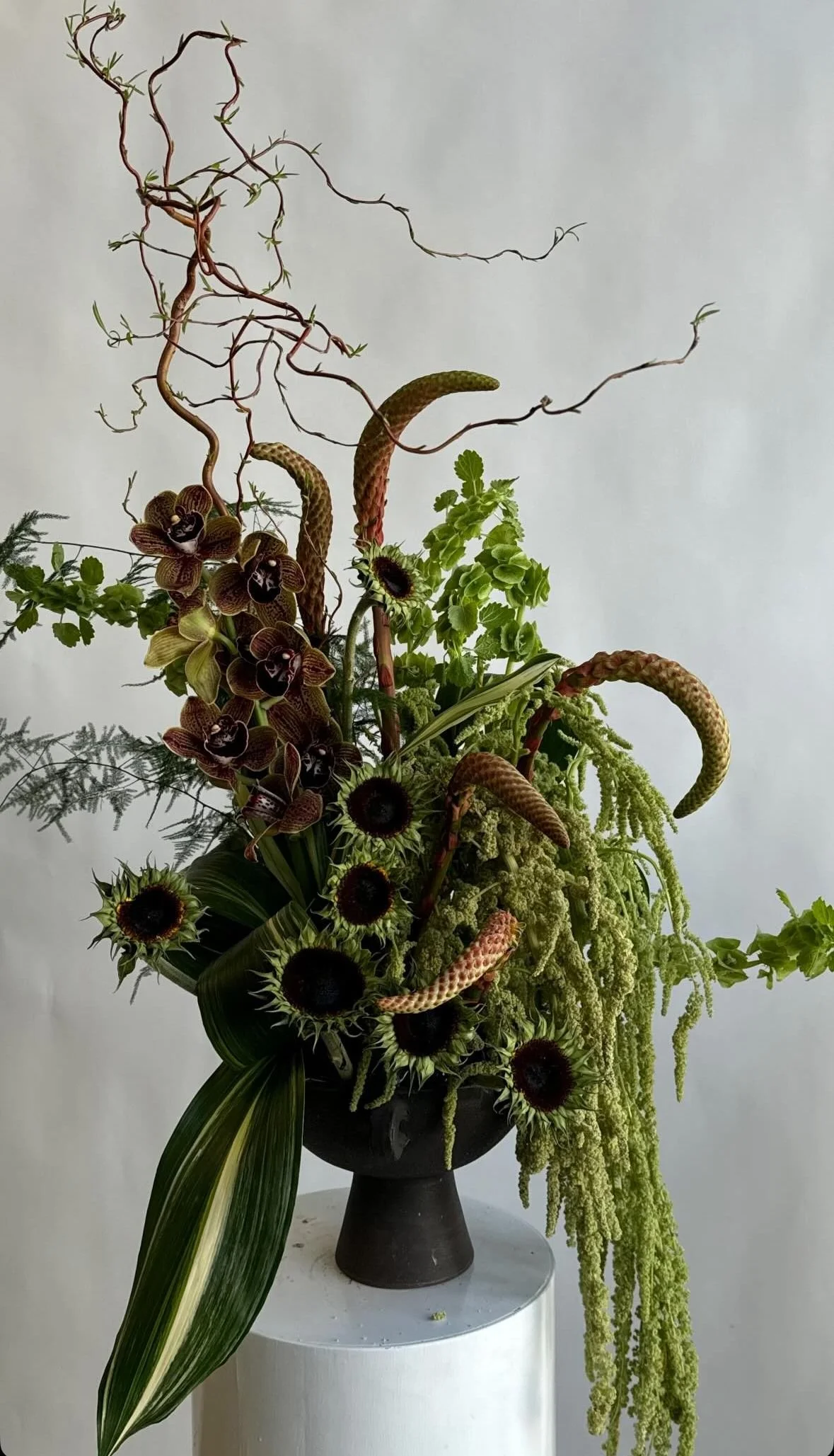 “You Deserve the World” Luxury Anniversary or Mum’s Birthday Hamper – $200