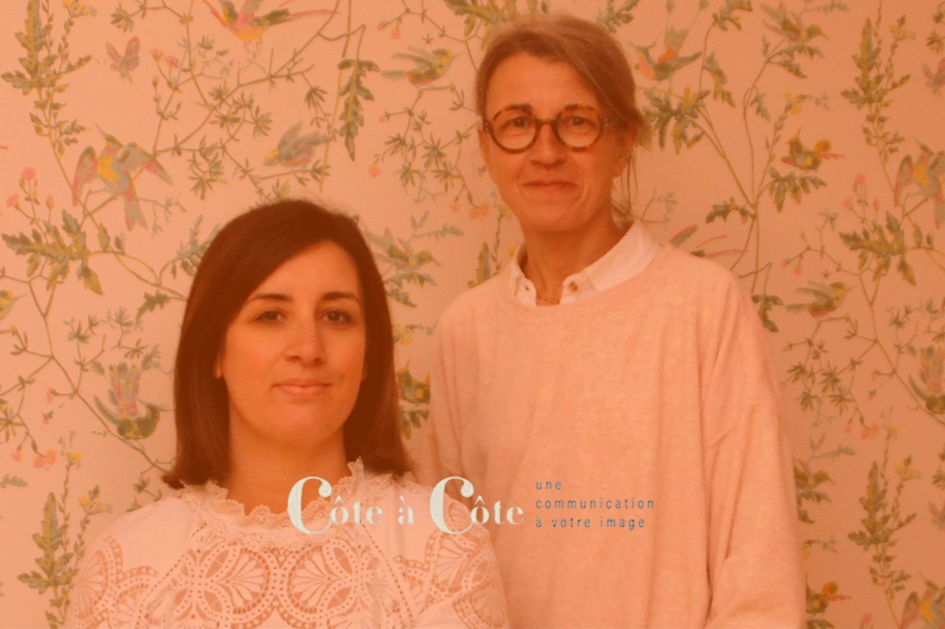 Côte à côte 