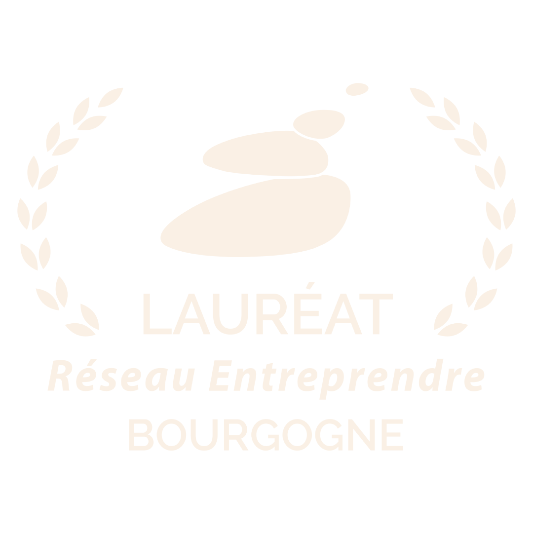 Logo avec des pierres empilées et une couronne de laurier, texte "LAURÉAT Réseau Entreprendre BOURGOGNE".
