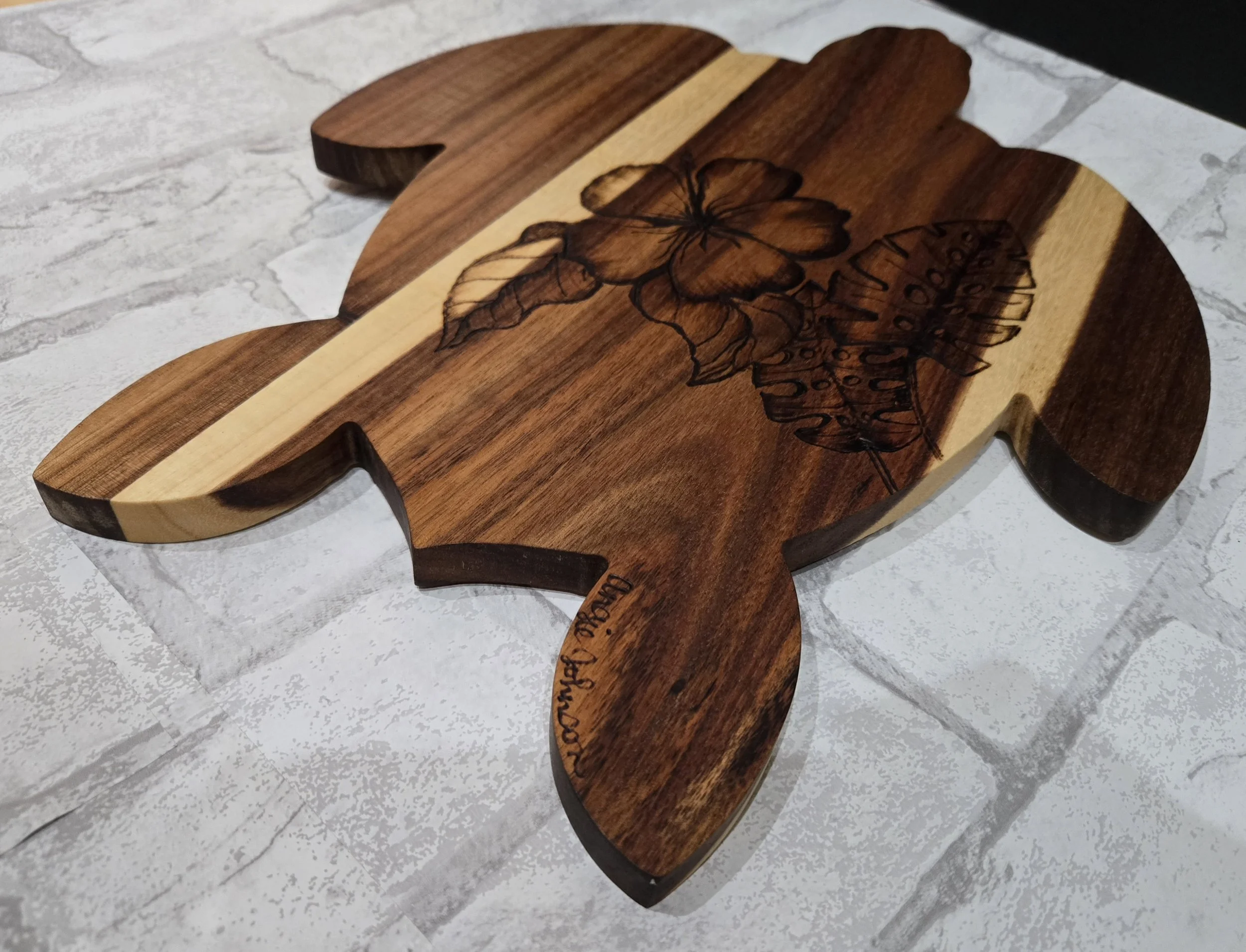Turtle Cutting Board, Acacia - Freehand Pyrography