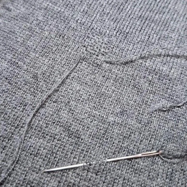 Knit Repair (darning weave)