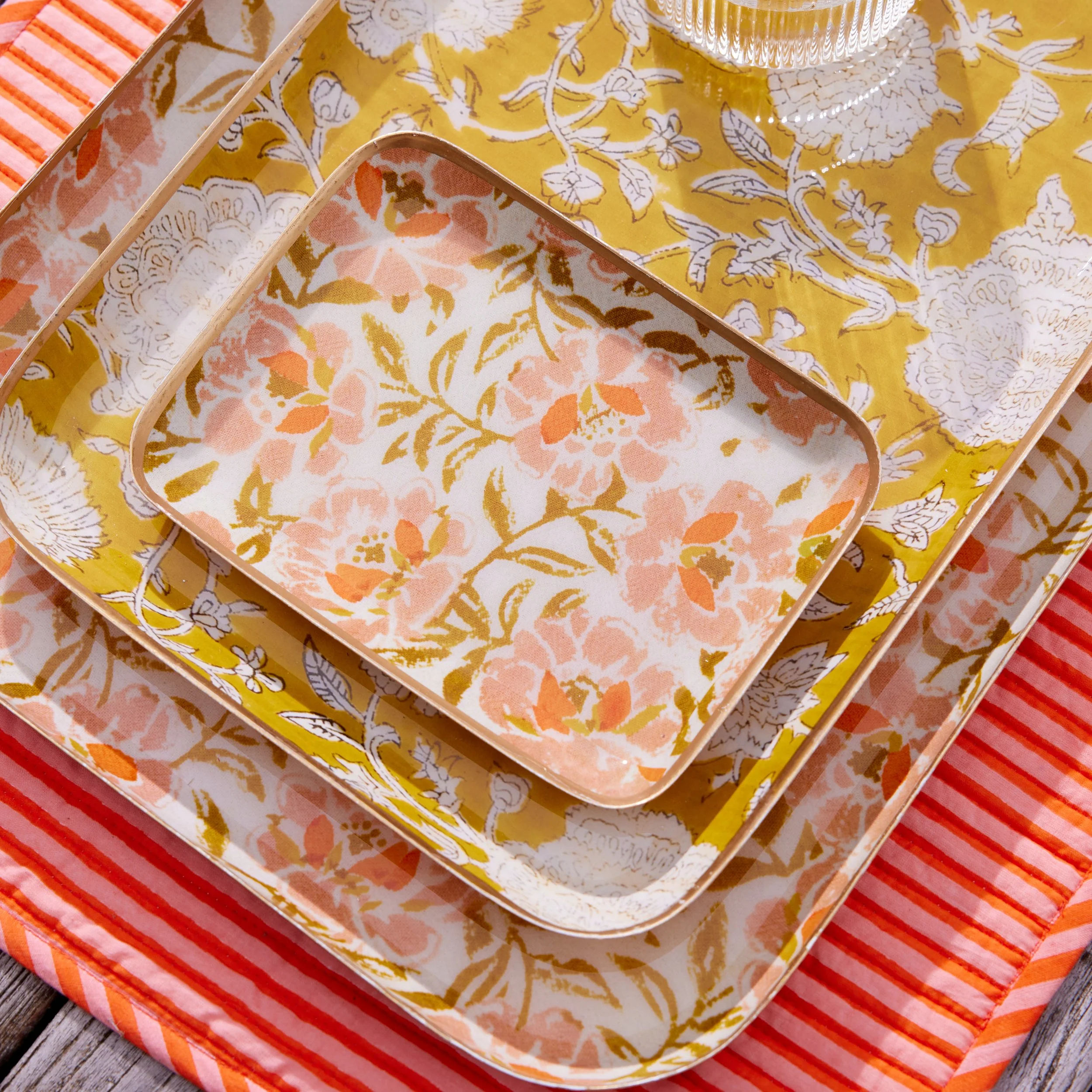 Tiny Tray - Petunia Pink