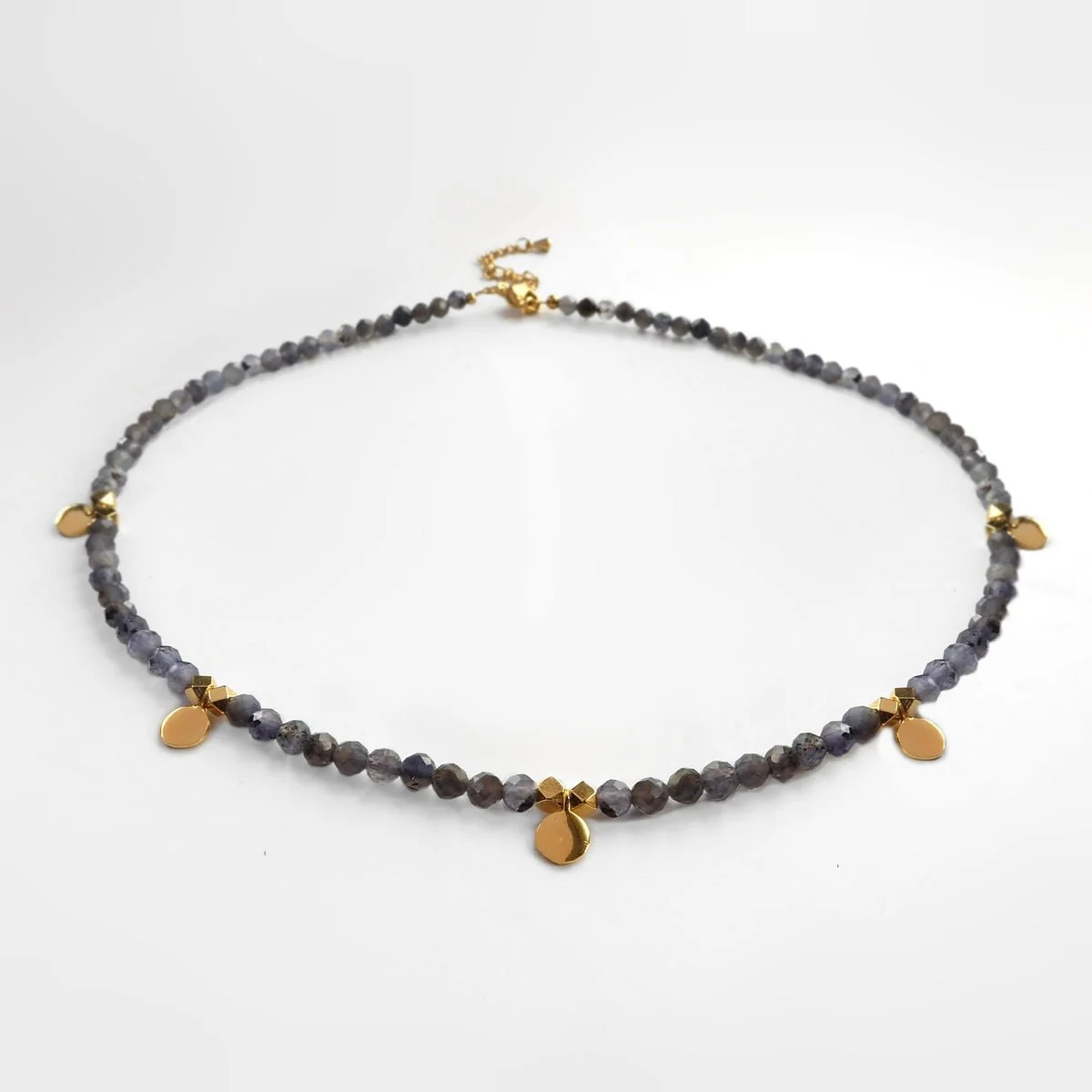 iolite-choker-2.jpg