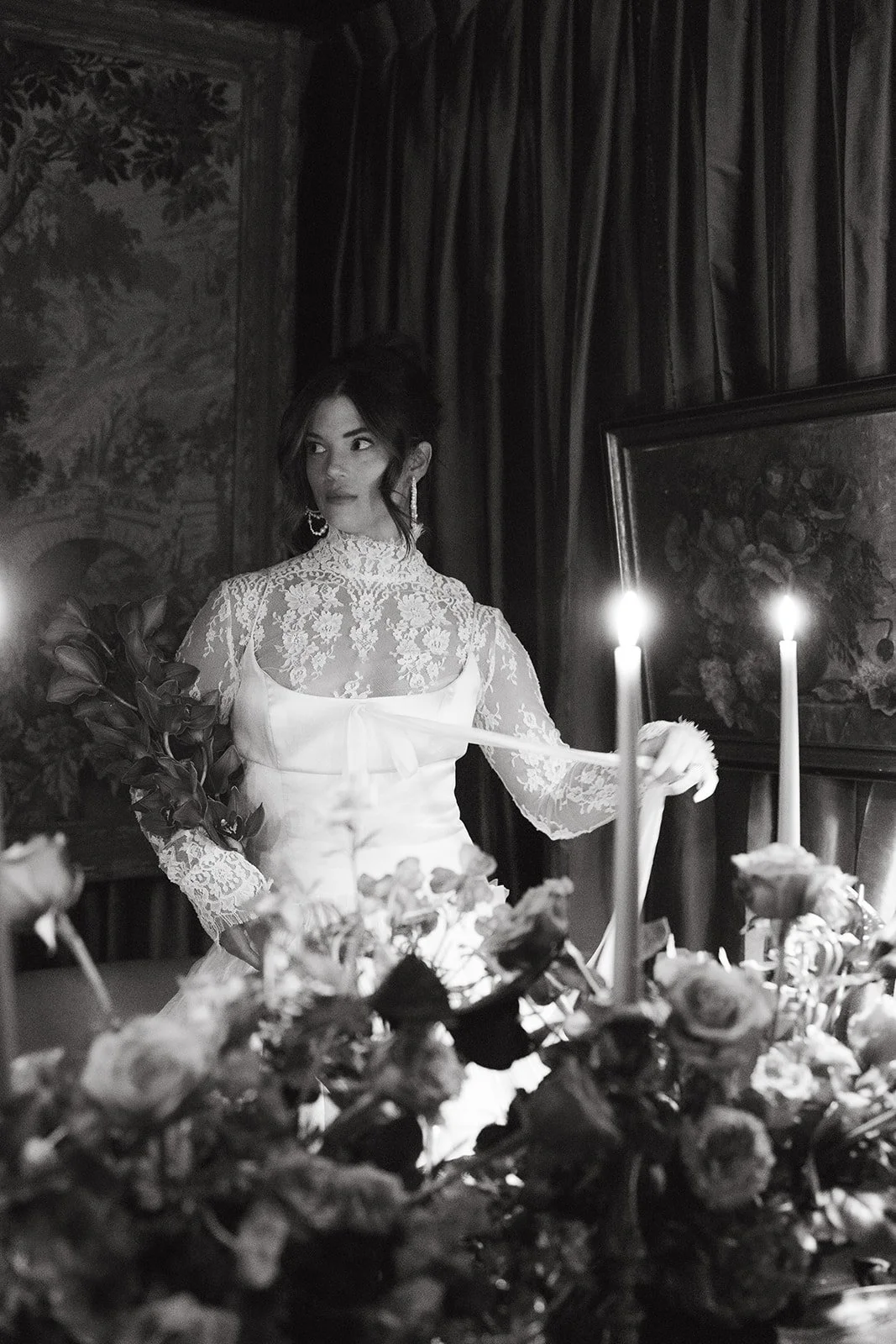 vintage maximalist editorial in le lounge no vacancy kansas city crossroads the cottage rose full service wedding florist winter wedding inspiration orchids amaranth calla lilies roses brown velvet linens vintage lamp tapestry orchid bridal bouquet