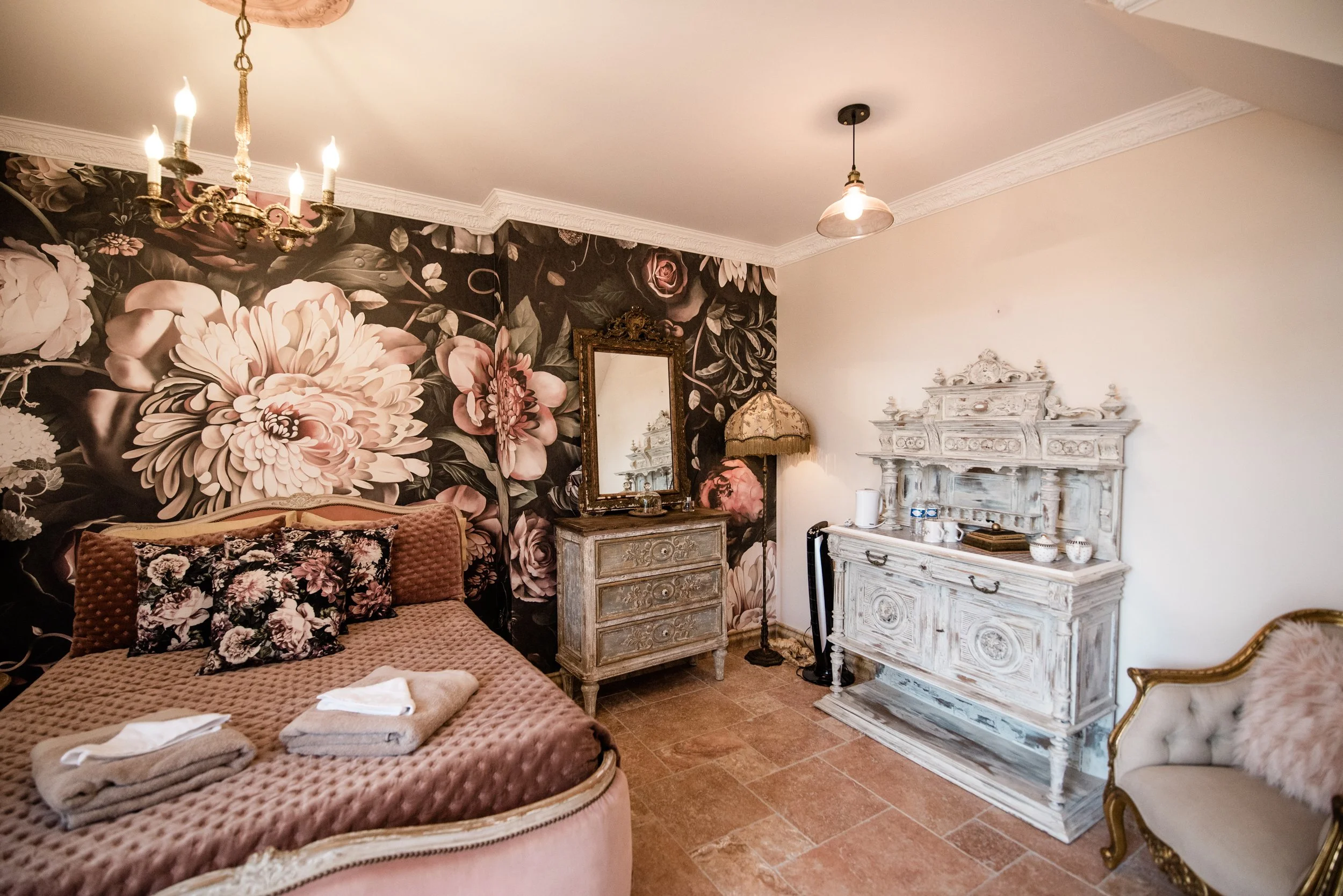 Blooming River Suite