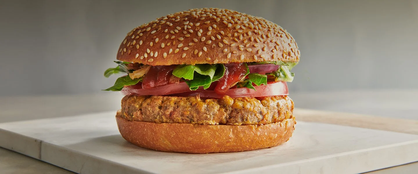 Burger Hempeat Roślinny Burger z sosem chipotle