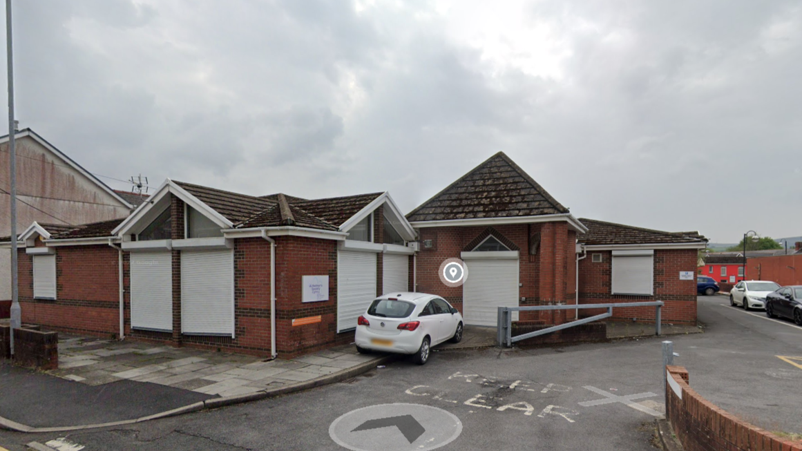 Crown Buildings behind Quay Street