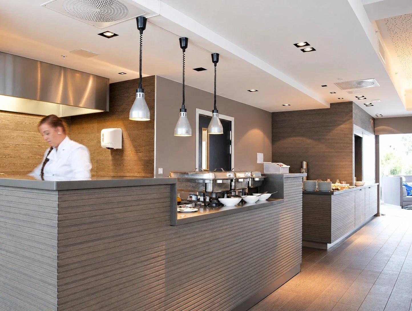 03-neptun-hotell-restaurant-buffet-disk.jpg