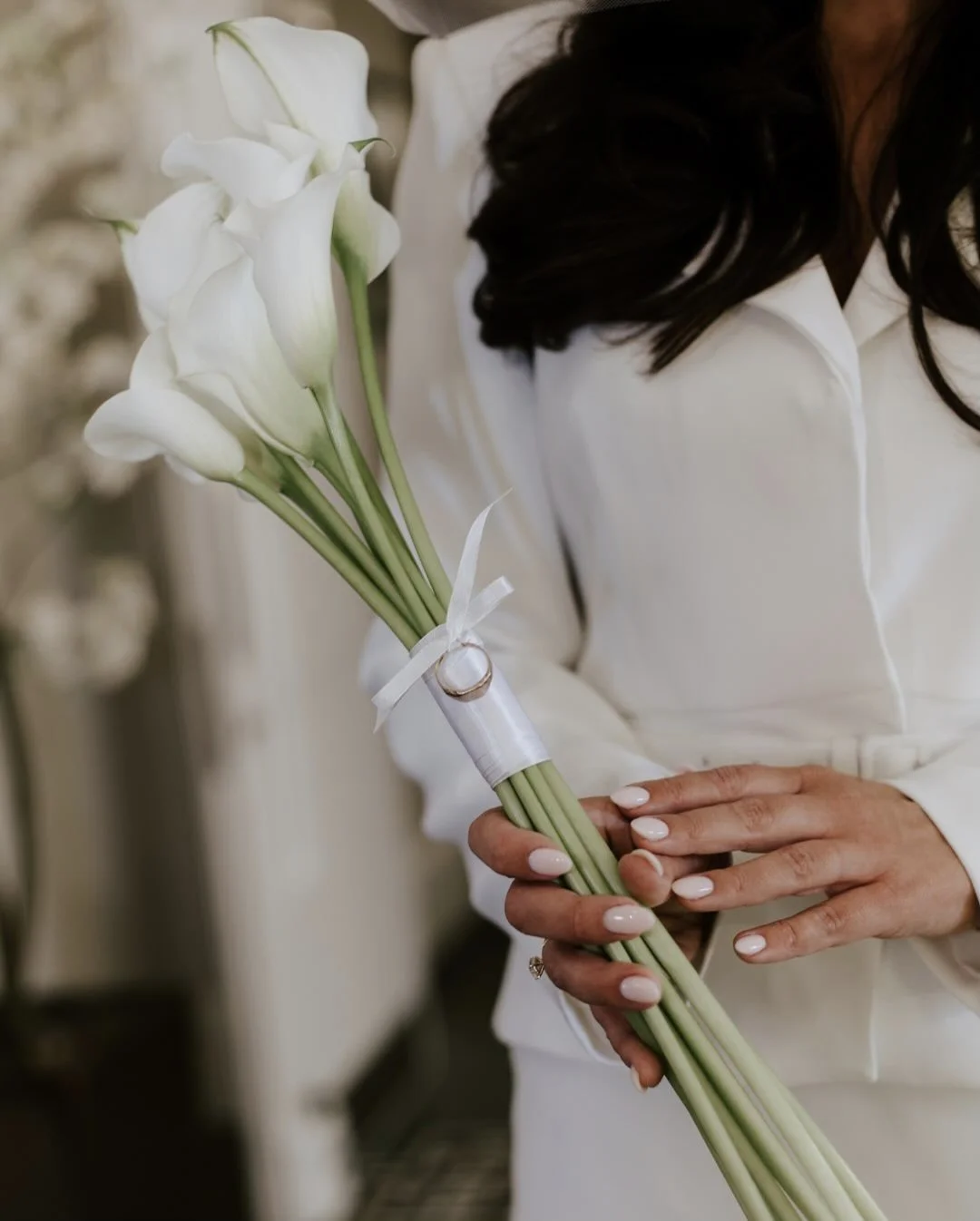 white calla lily bridal bouquet inspo