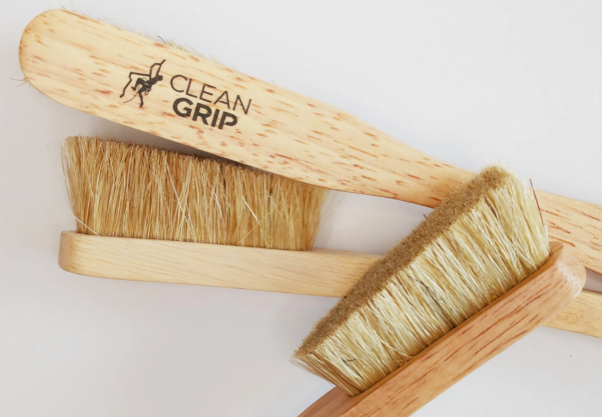 CleanGrip Brush