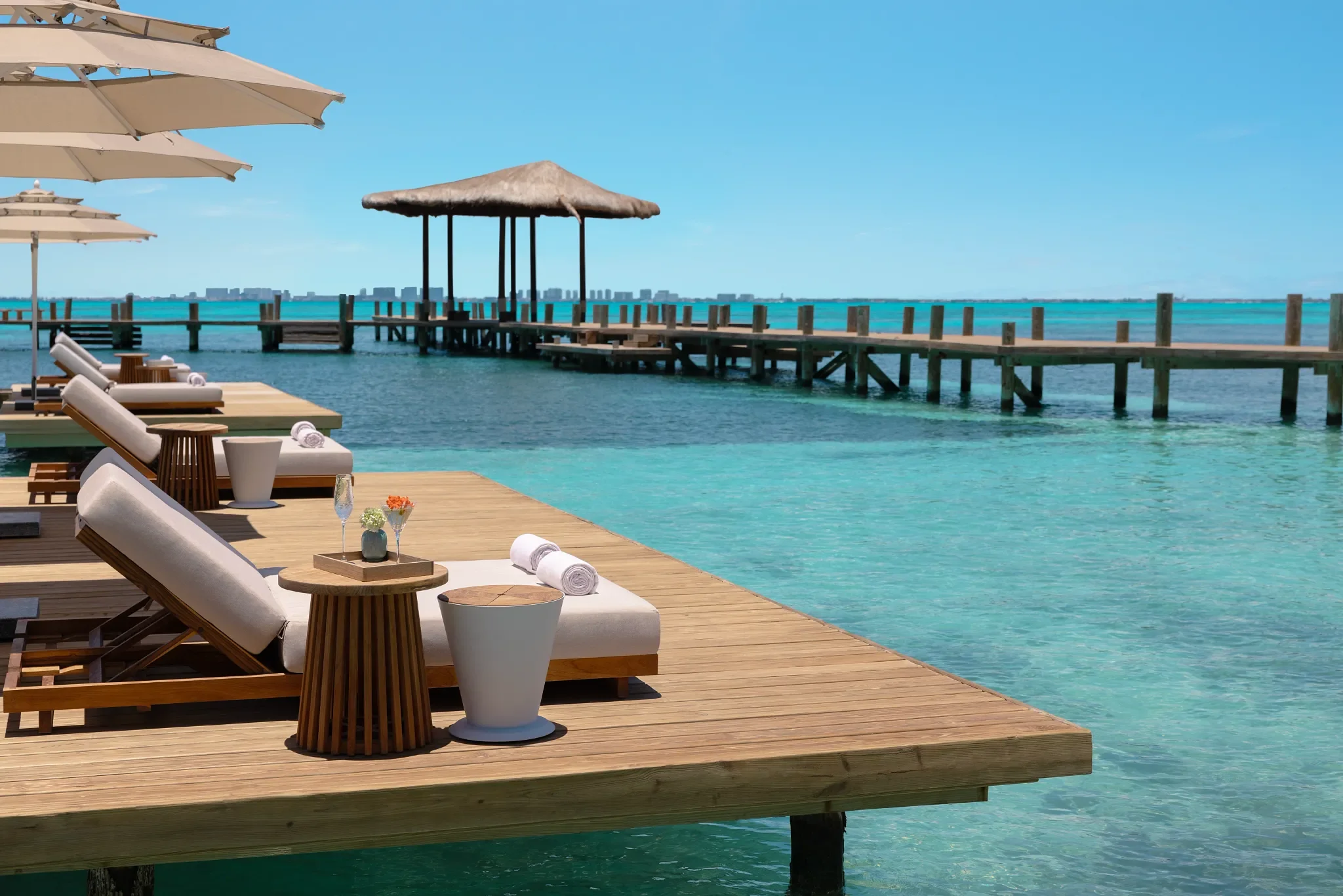 SEIIM-EXT-LoungeDecks-1A-CB.webp