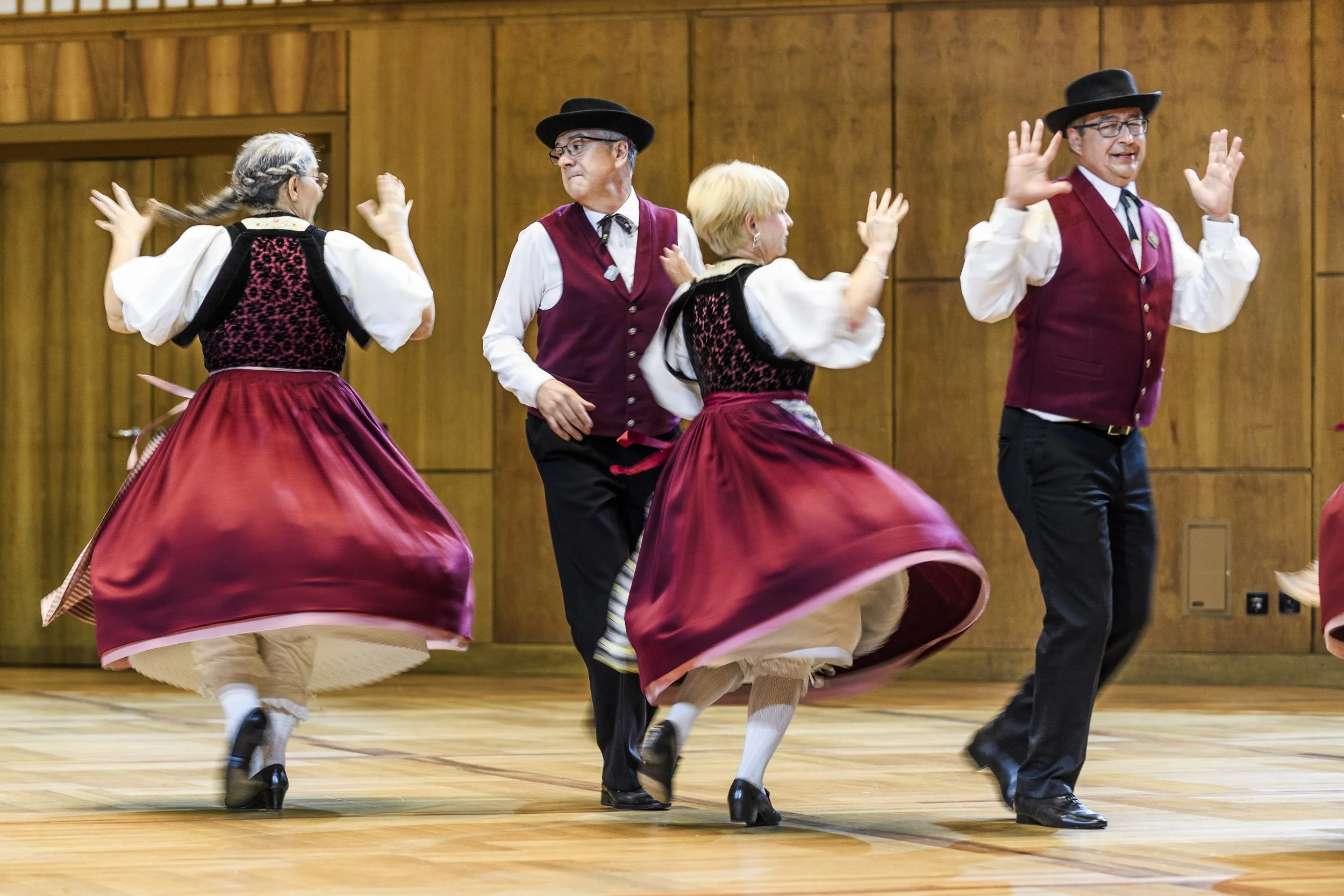 Volkstanz-Galea_13a.jpg