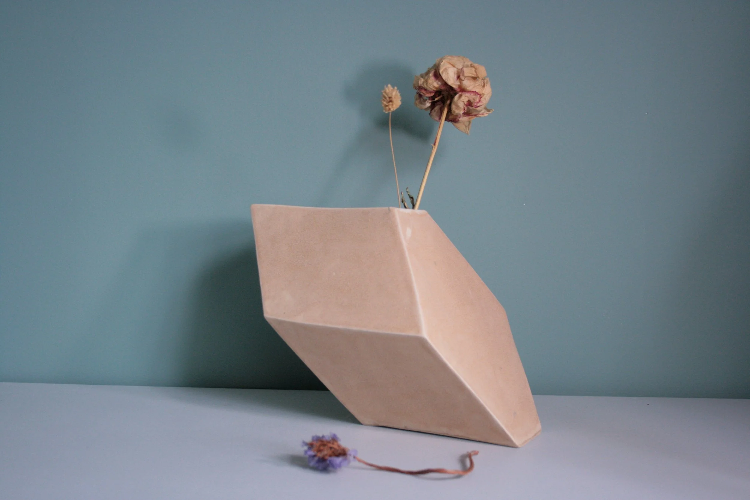 CWC Ceramics Rhombus Pot matt beige.JPG