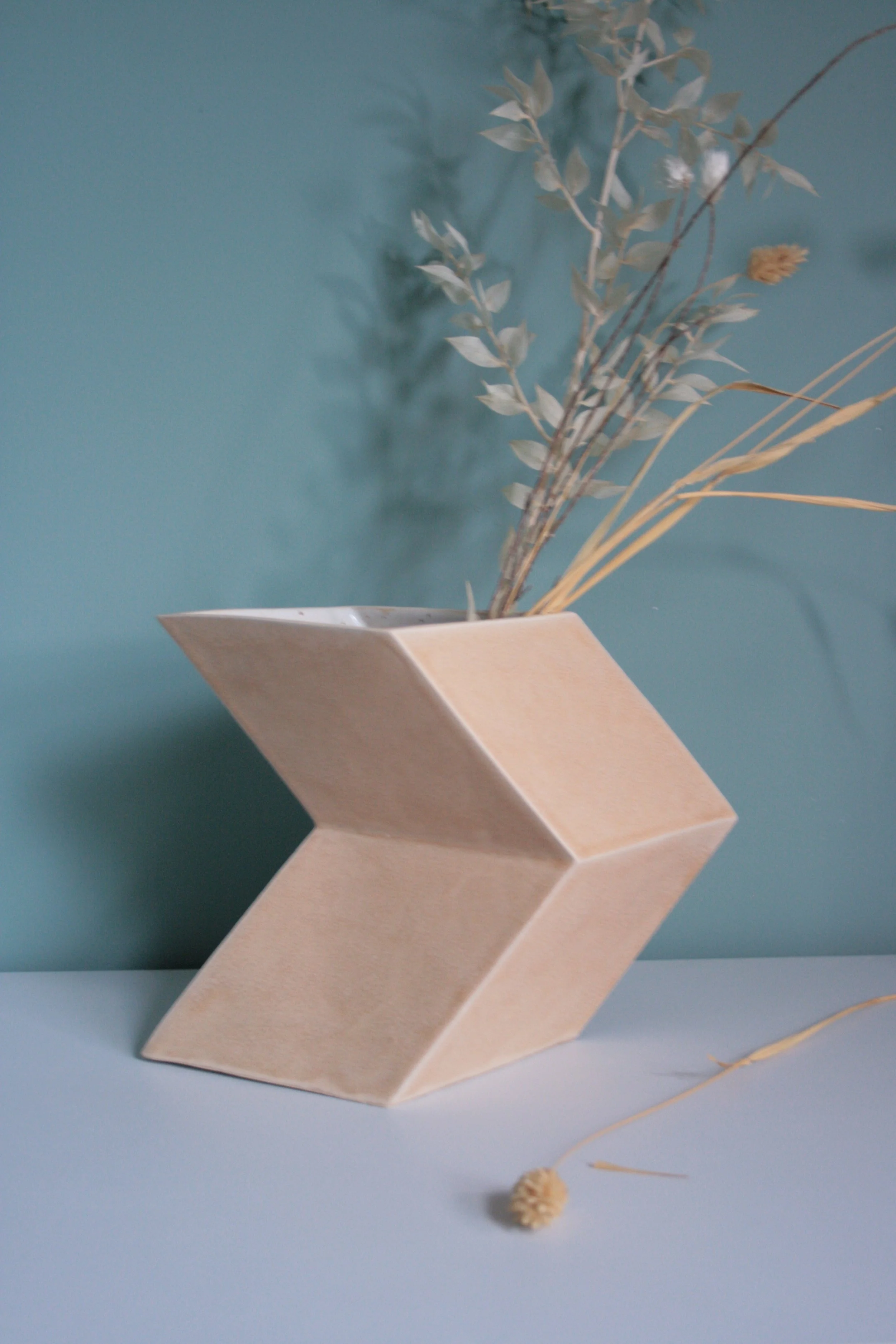 CWC Ceramics Arrow Geometric Pot (2).JPG