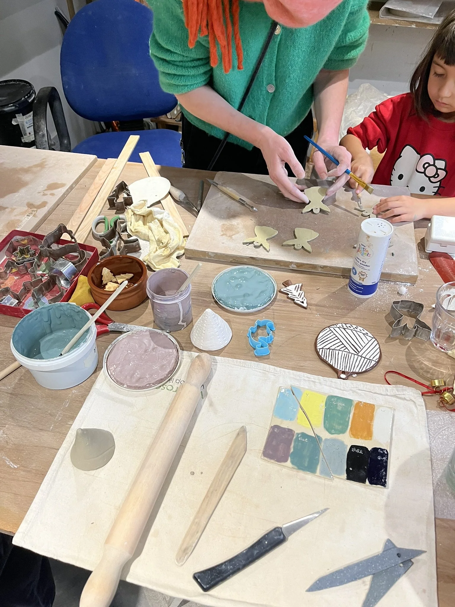 Christmas pottery class (6).JPEG