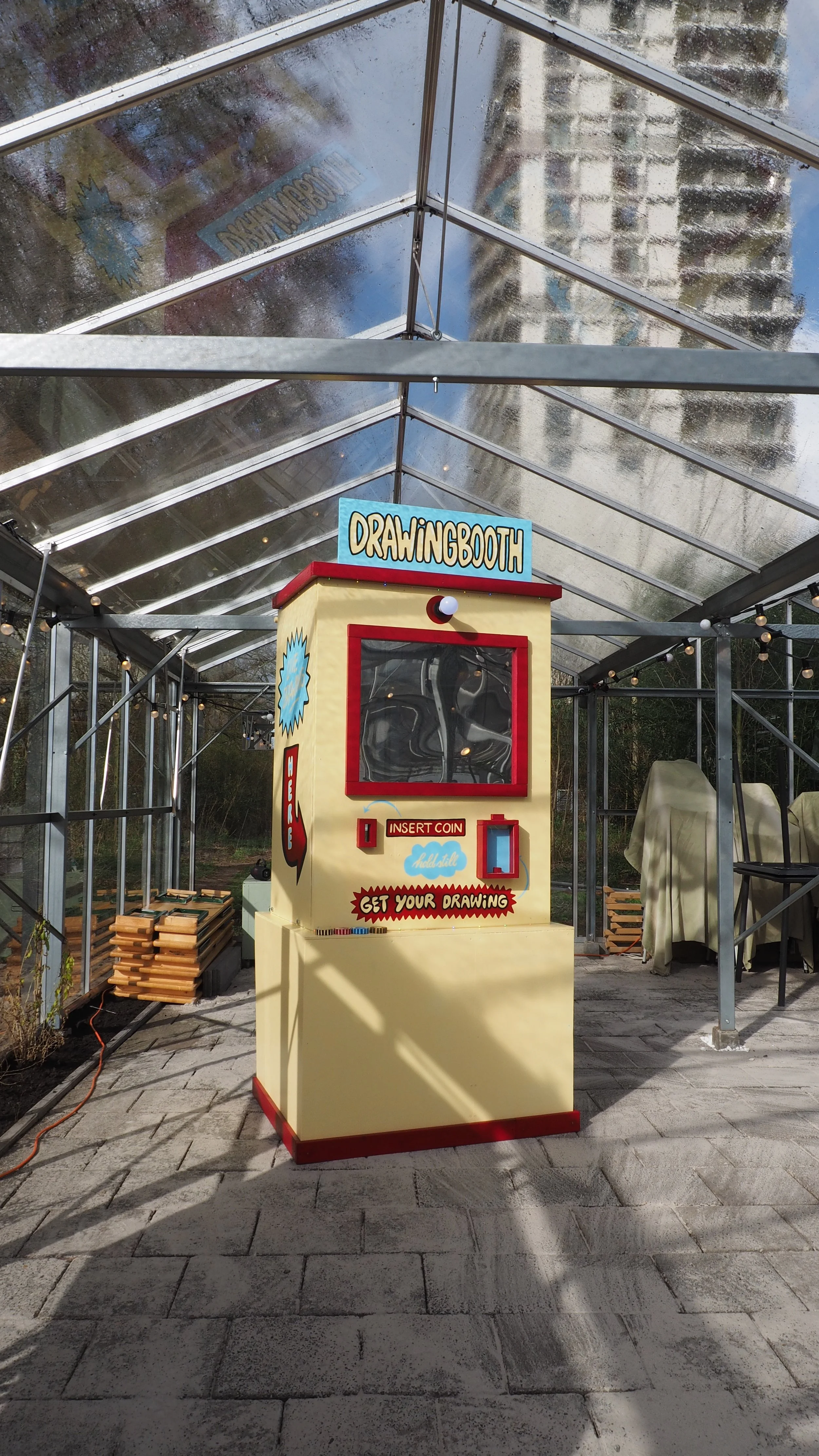 drawing booth verticaal.JPG