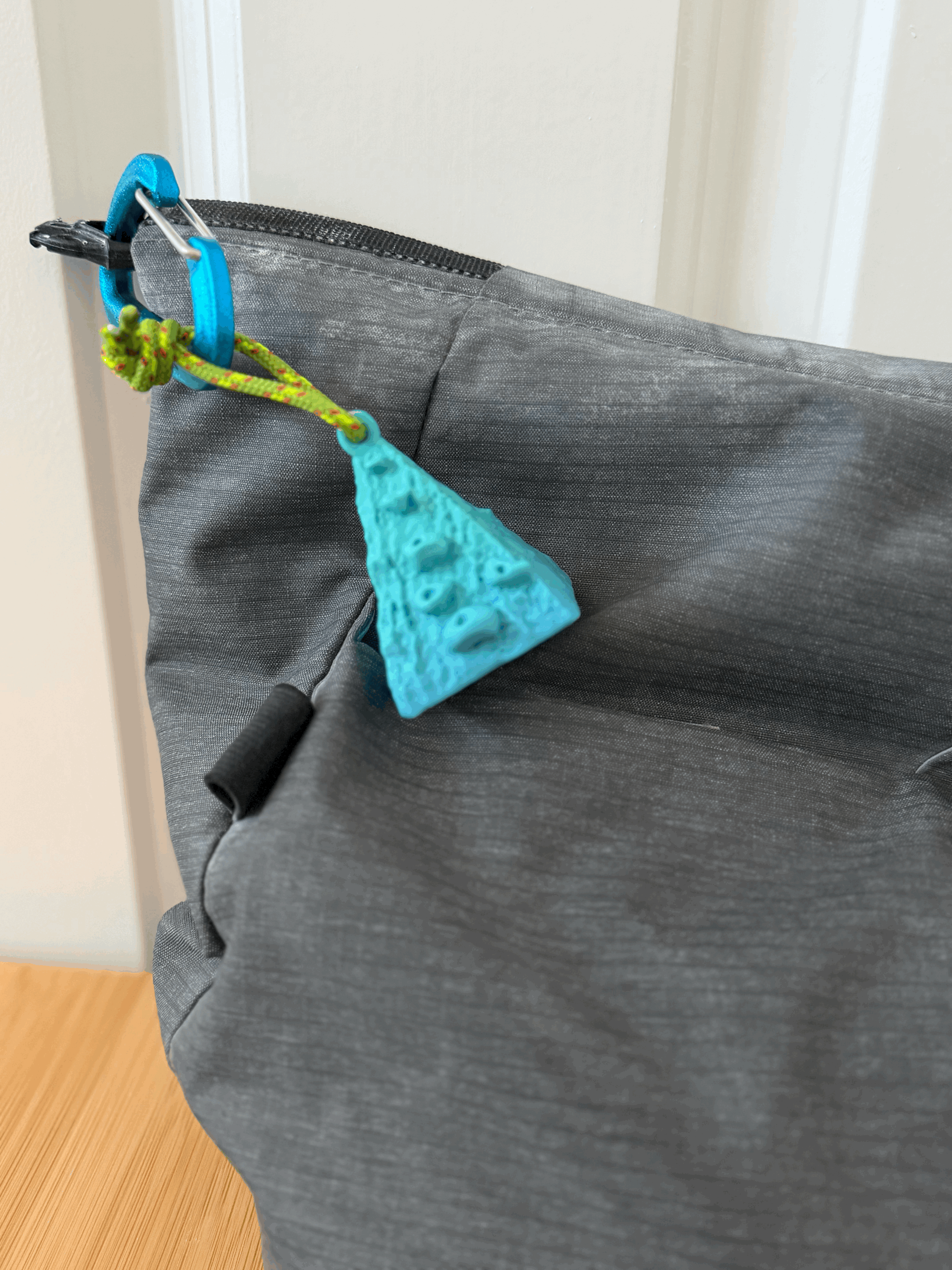 Climbing key/chalk bag charms