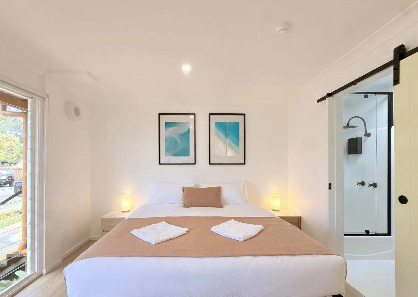 Your own space | Your own garden view 

Private room, private ensuite, coastal art on the walls, and a garden view to wake up to. This is our Deluxe King Suites. 

#stayherveys #herveybay #coastalretreat #queenslandtravel