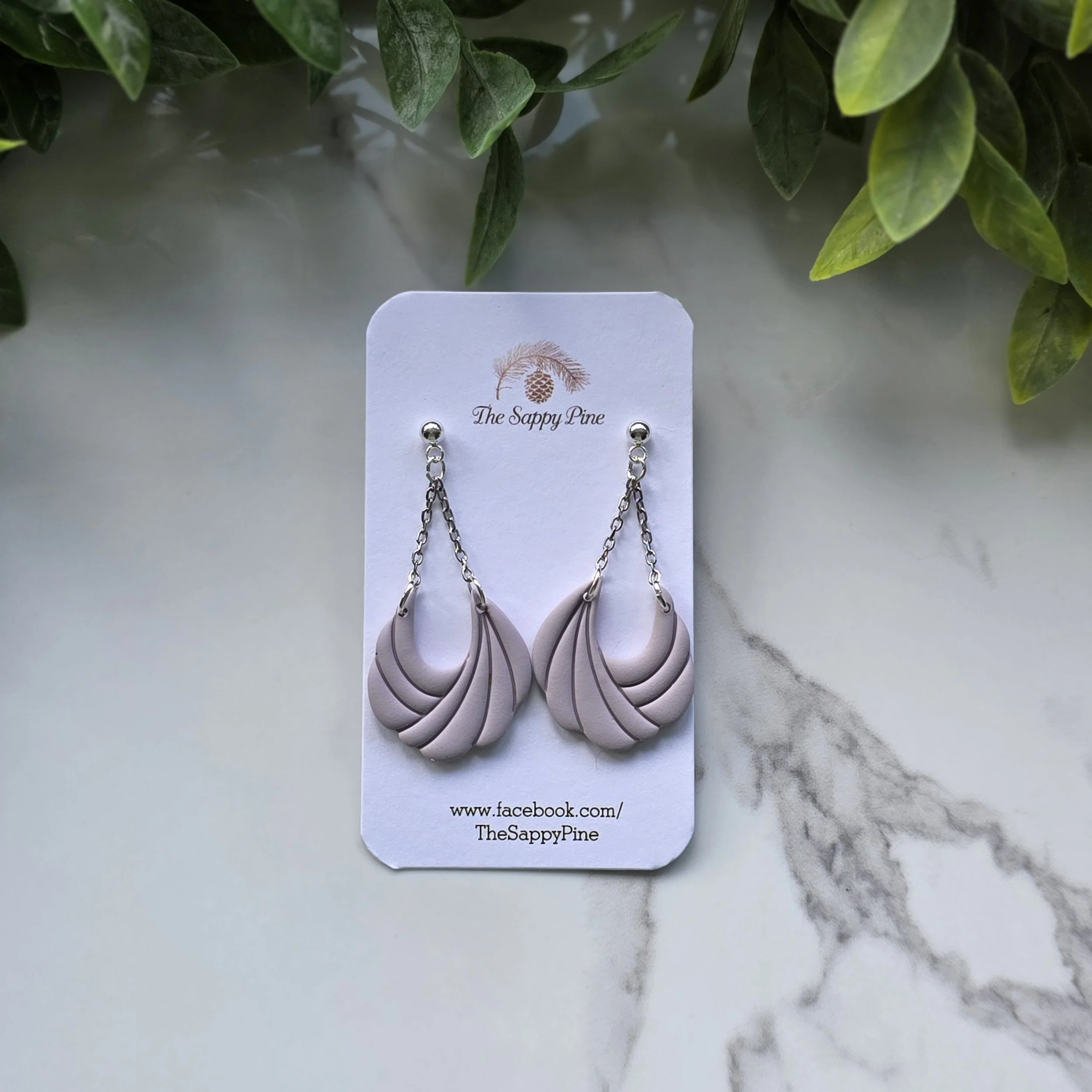 SPRING COLLECTION SCALLOP DANGLES - Light Storm Cloud in Silver